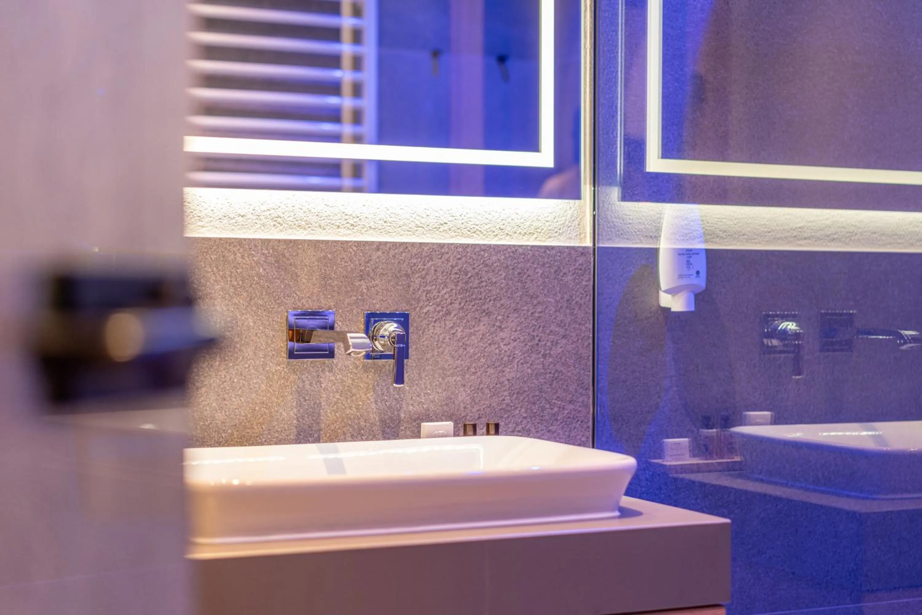 Bathroom in Natur & Alpinhotel Post