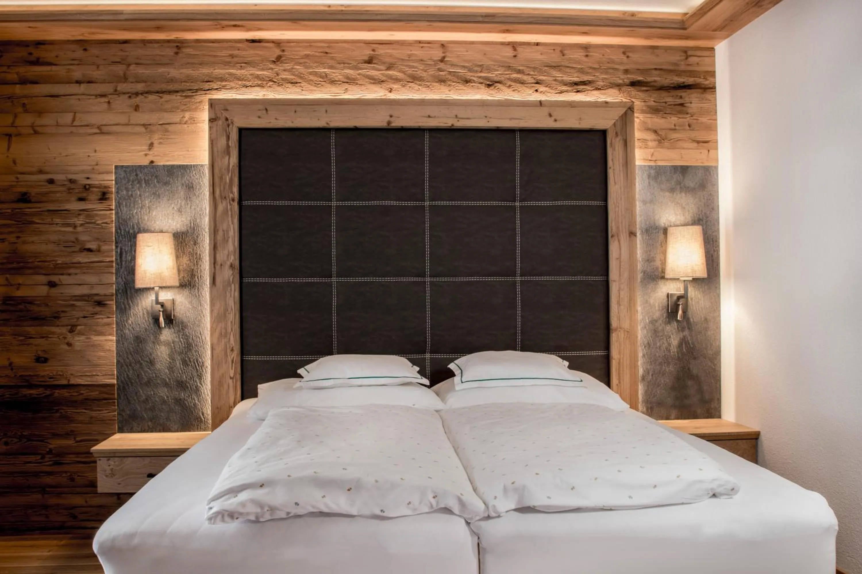 Photo of the whole room, Bed in Natur-&Alpinhotel Post