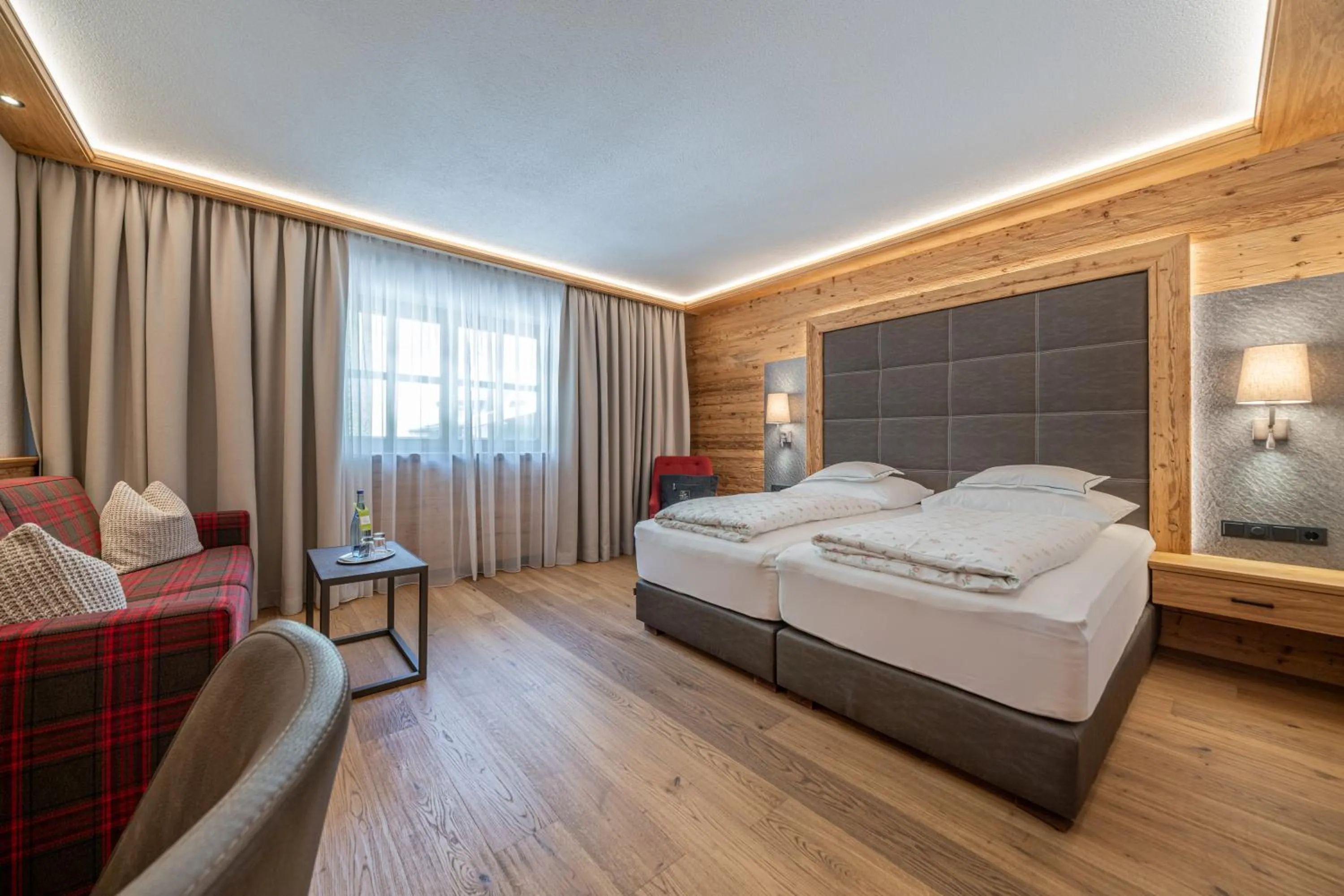 Photo of the whole room, Bed in Natur & Alpinhotel Post