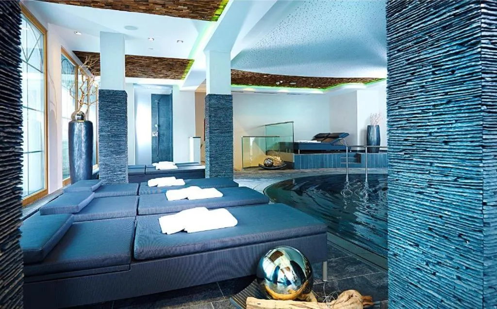 Spa and wellness centre/facilities, Bed in Natur & Alpinhotel Post