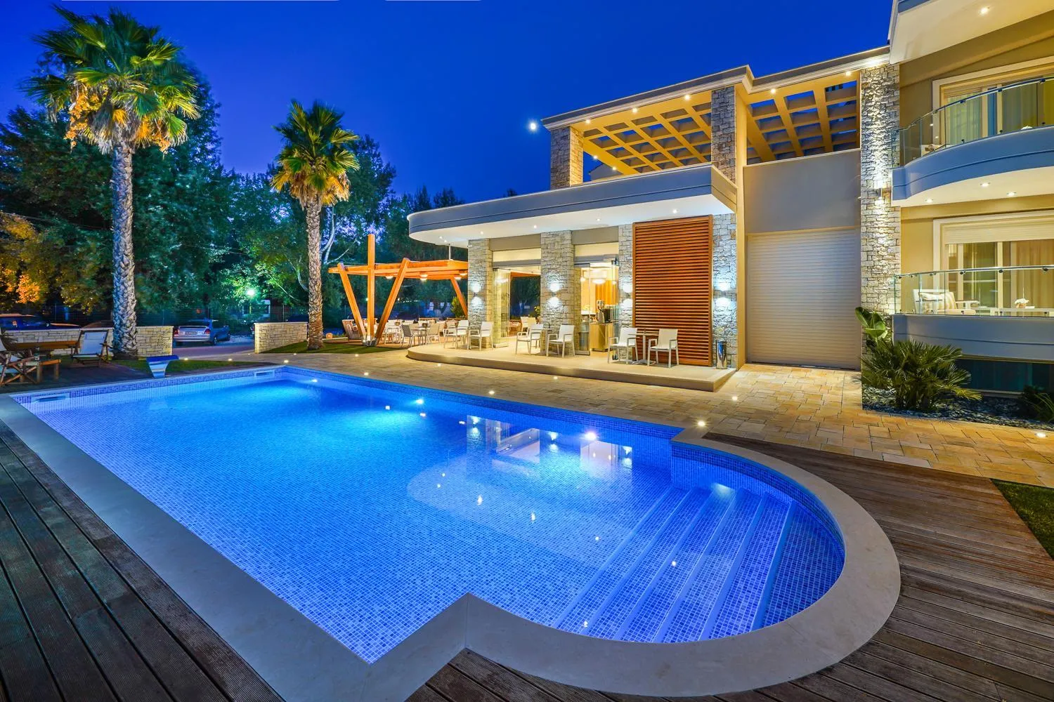 Lobelia Luxury Suites