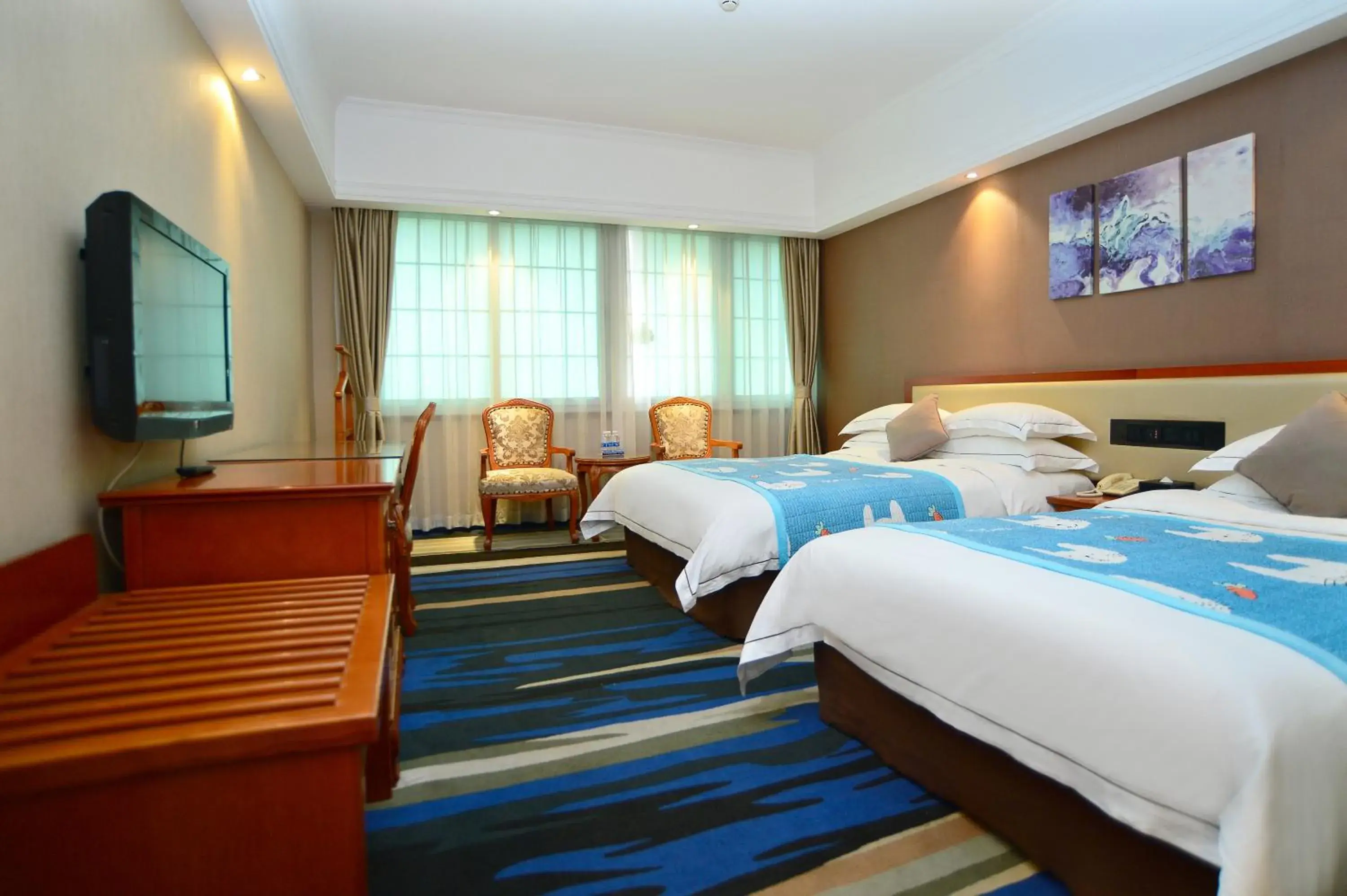 Family Room in Shenzhen Kaili Hotel, Guomao Shopping Mall Family Room in Shenzhen Kaili Hotel, Guomao Shopping Mall