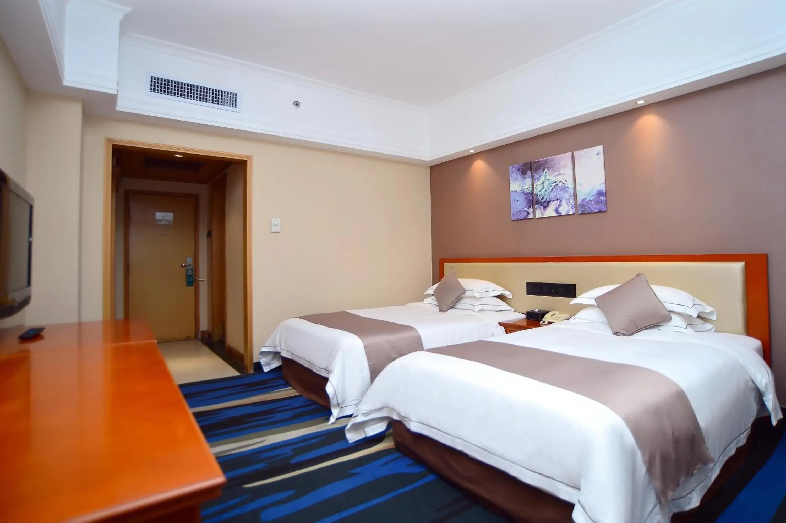 Classic Twin Room in Shenzhen Kaili Hotel, Guomao Shopping Mall Classic Twin Room in Shenzhen Kaili Hotel, Guomao Shopping Mall