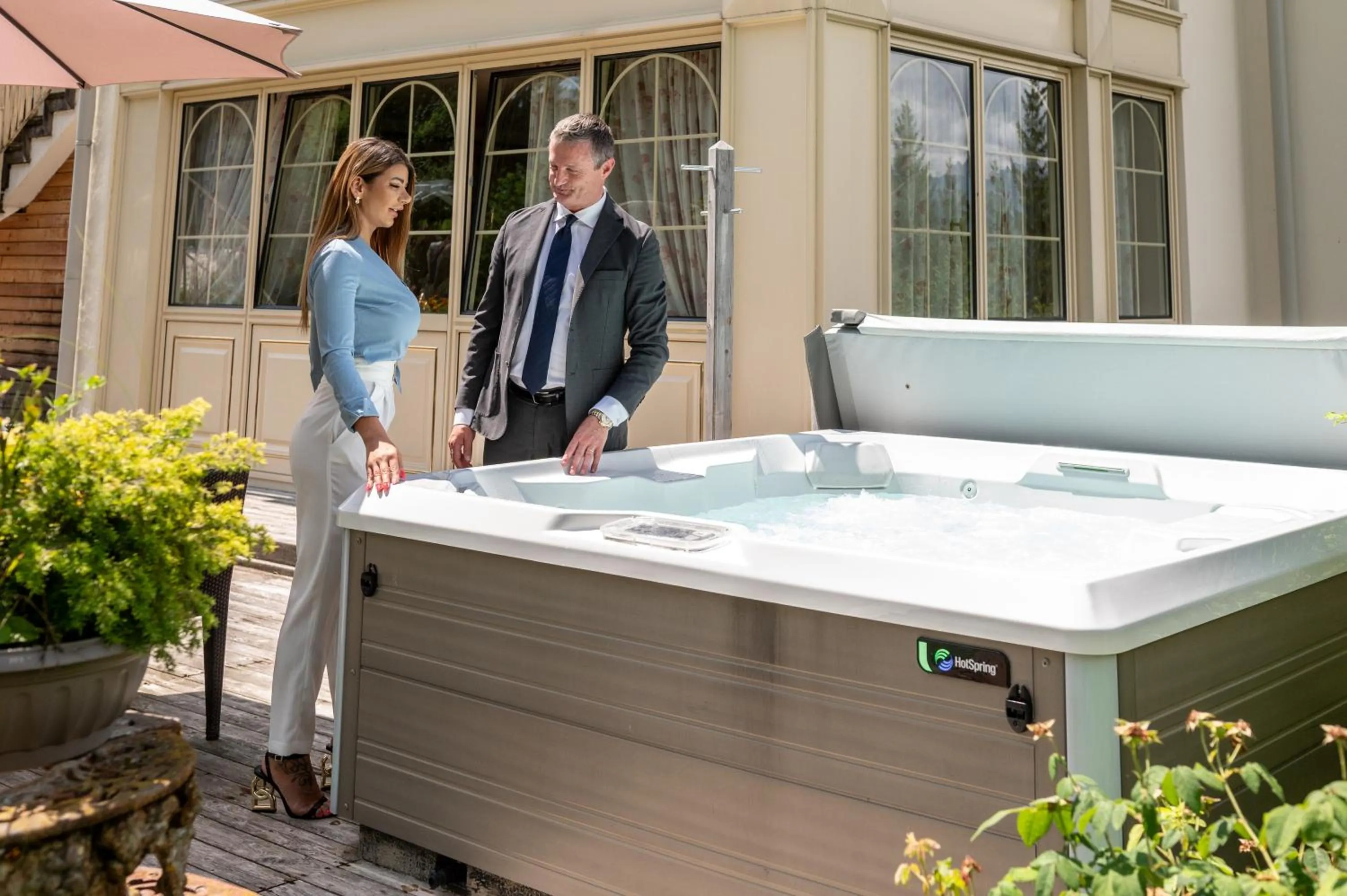 Hot Tub in Villa Orso Grigio