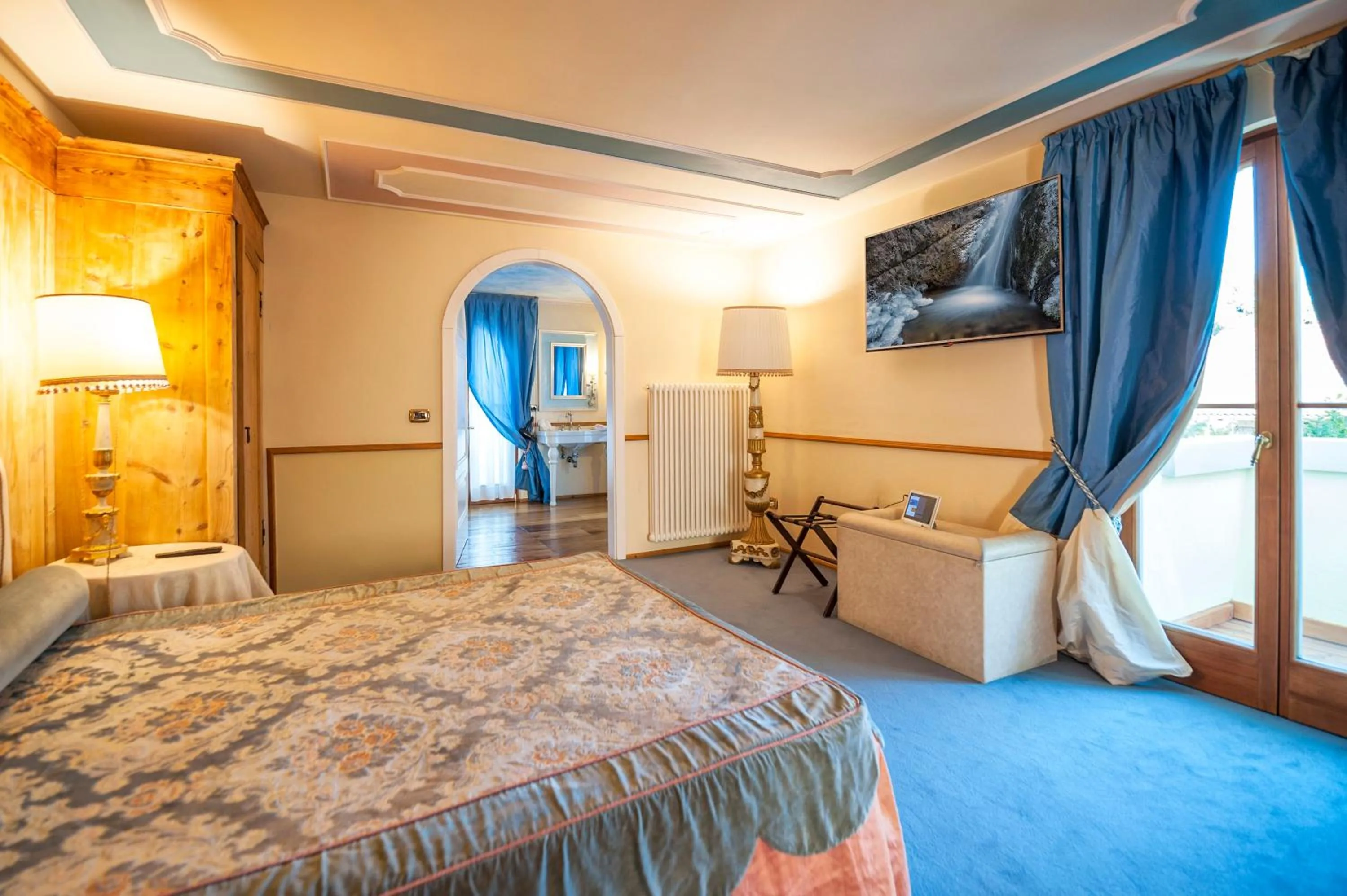 TV and multimedia, Bed in Villa Orso Grigio