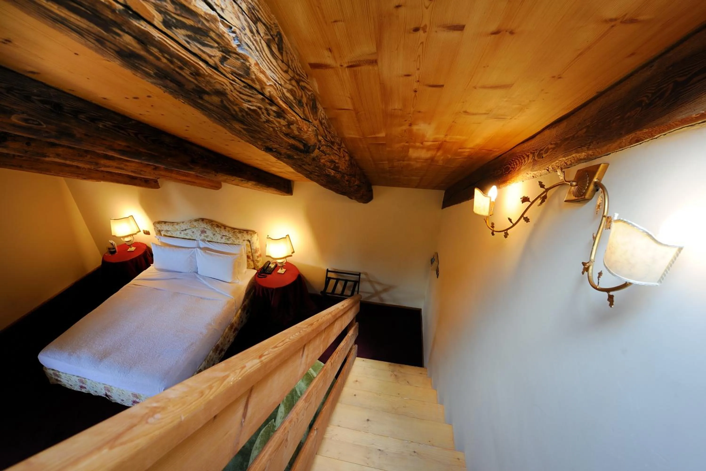 Photo of the whole room, Bed in Villa Orso Grigio