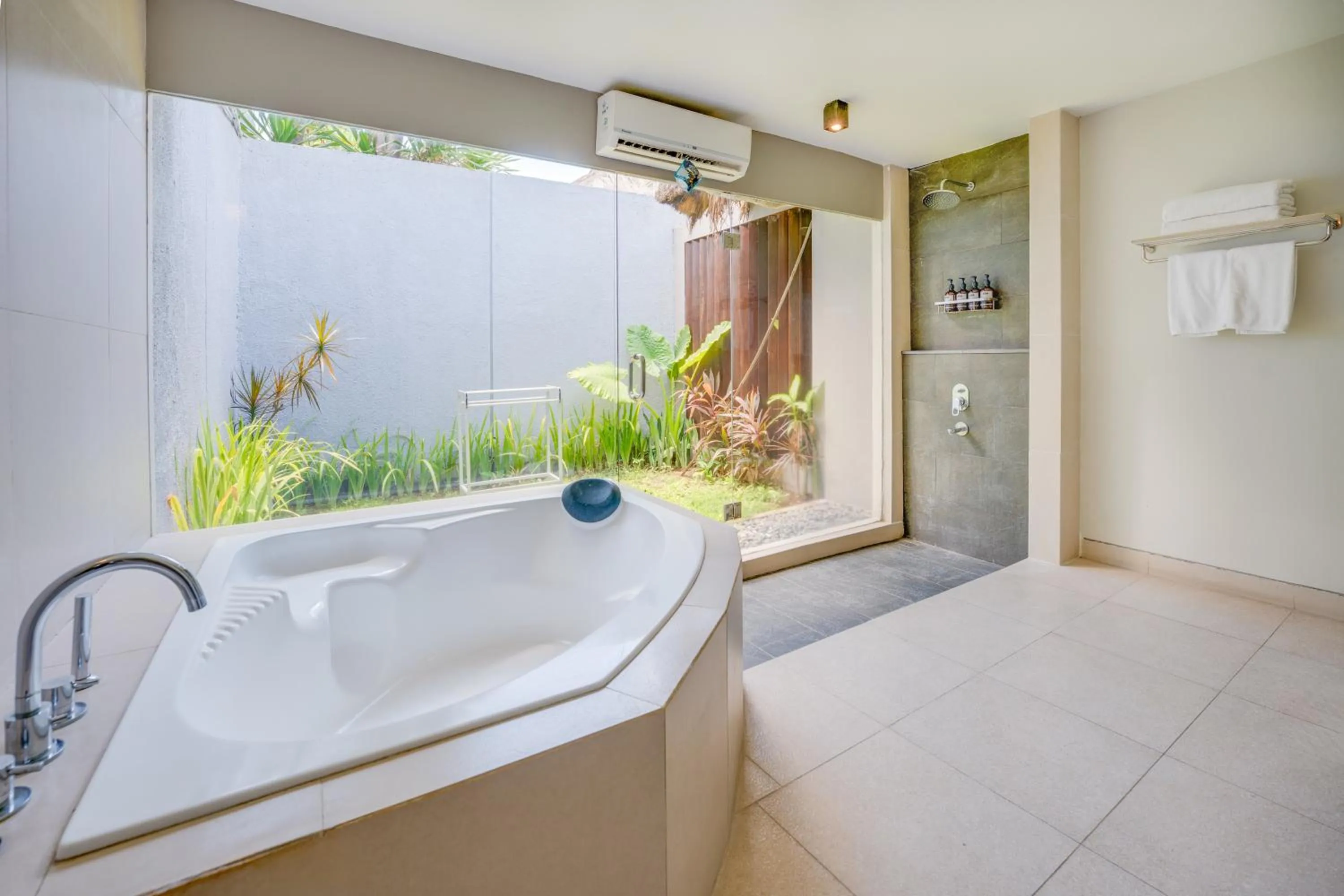 Bathroom in Villa Jerami & Spa