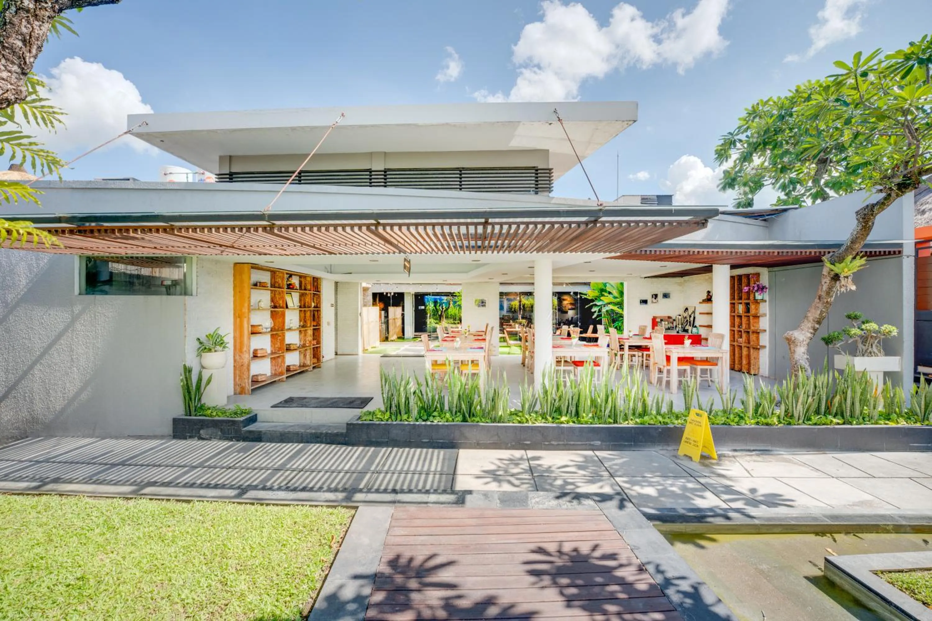 Property building in Villa Jerami & Spa