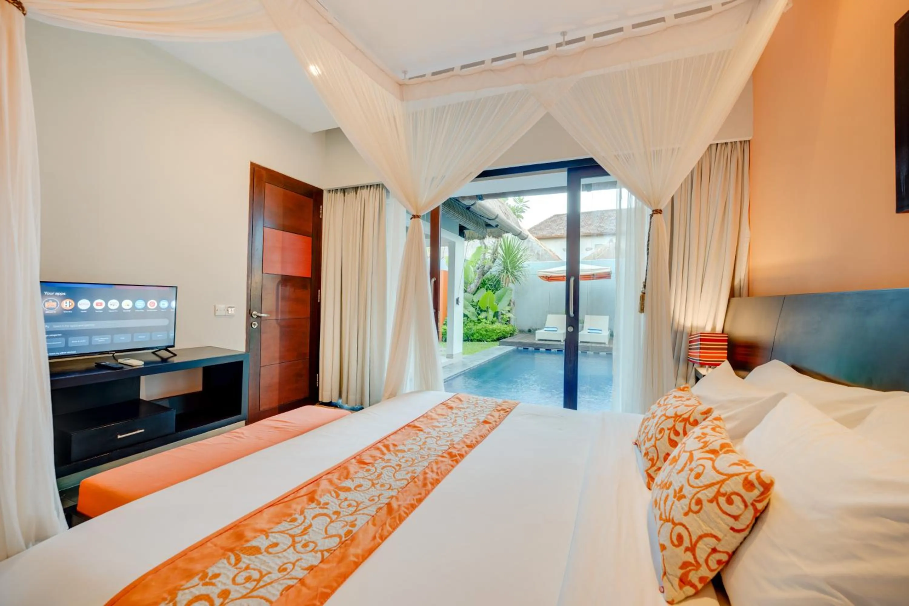 Communal lounge/ TV room, Bed in Villa Jerami & Spa