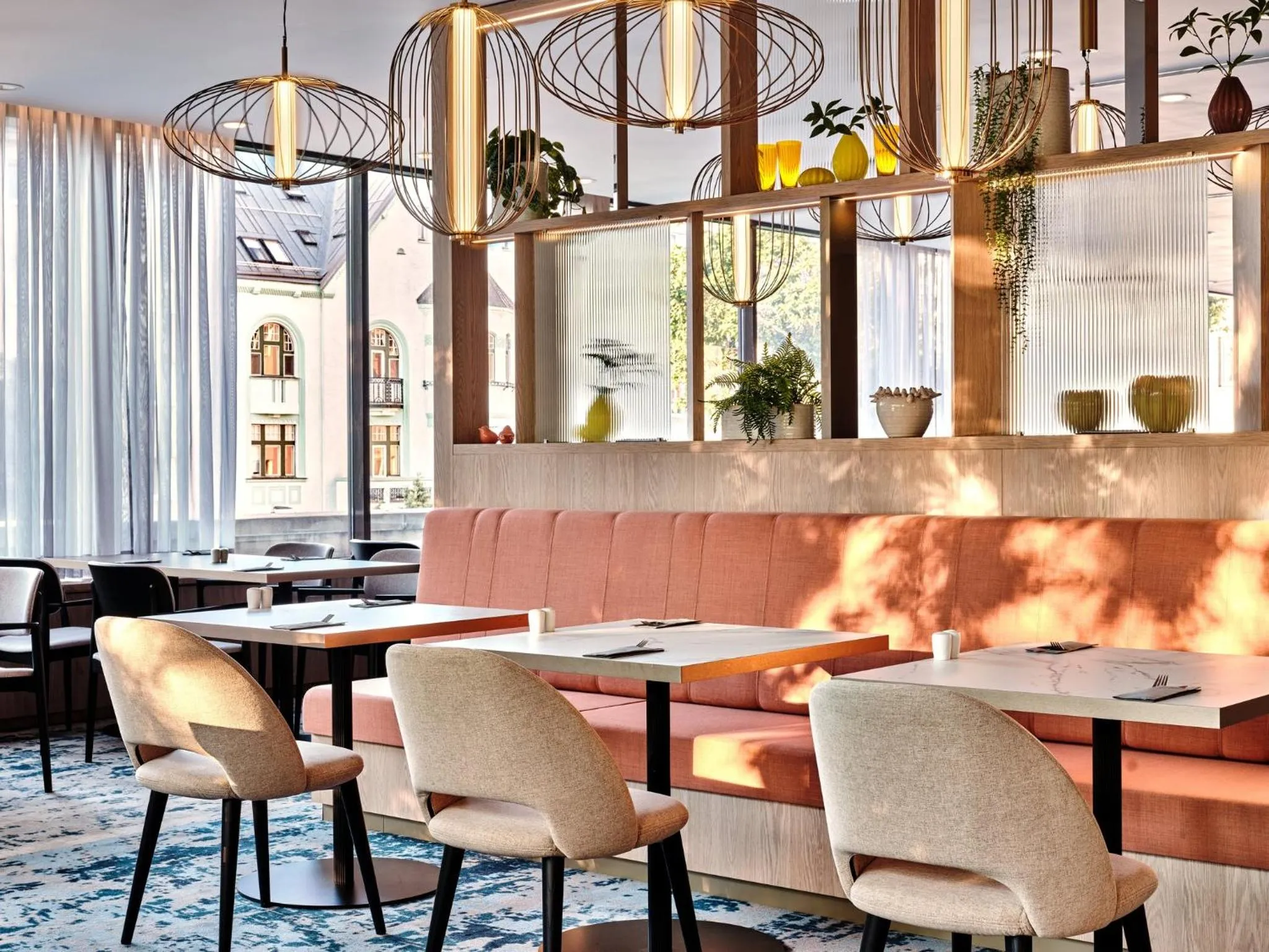 Restaurant/places to eat in Crowne Plaza Bratislava by IHG