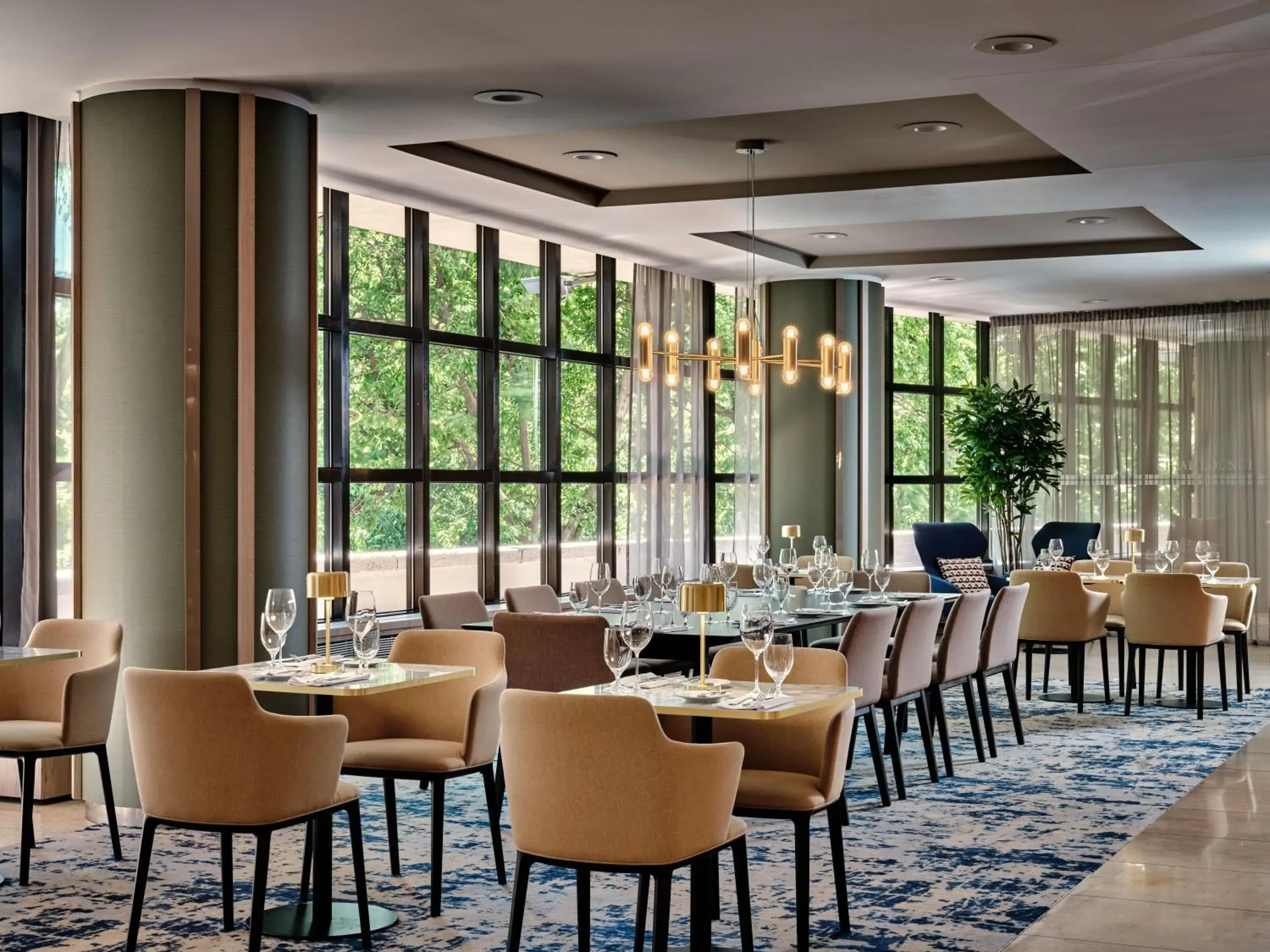 Lounge or bar in Crowne Plaza Bratislava by IHG Lounge or bar in Crowne Plaza Bratislava by IHG