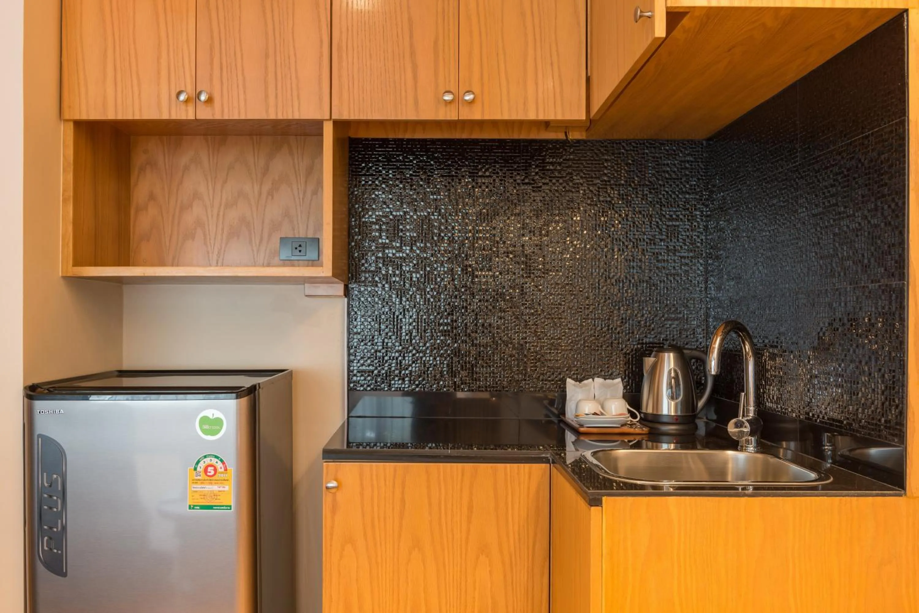 Coffee/tea facilities in Asana Hotel & Residence