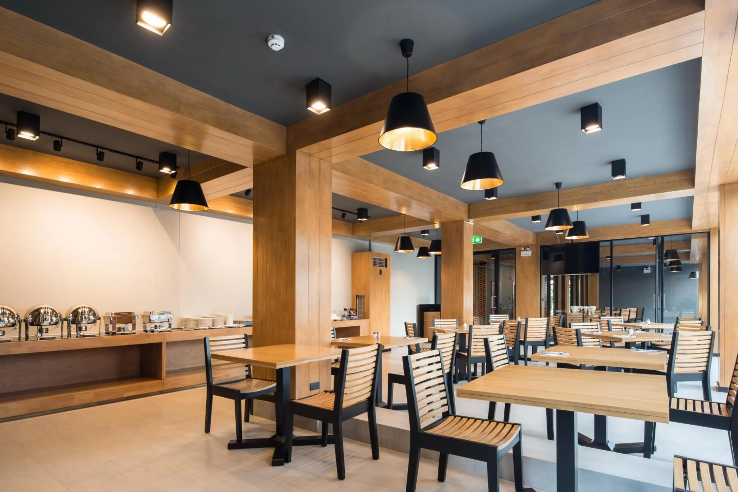 Restaurant/places to eat in Asana Hotel & Residence