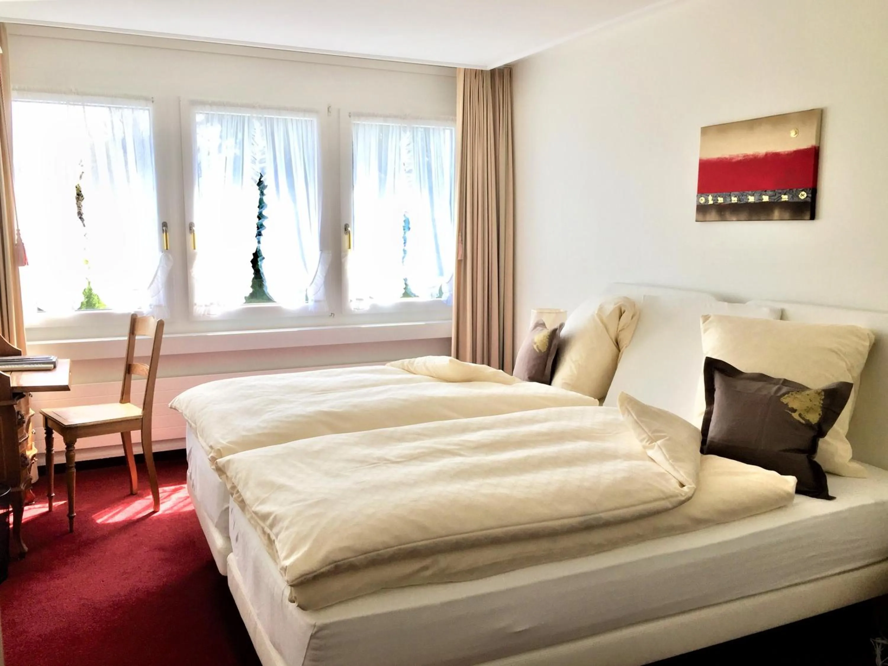 Bed in Hotel & Spezialitätenrestaurant zur Linde