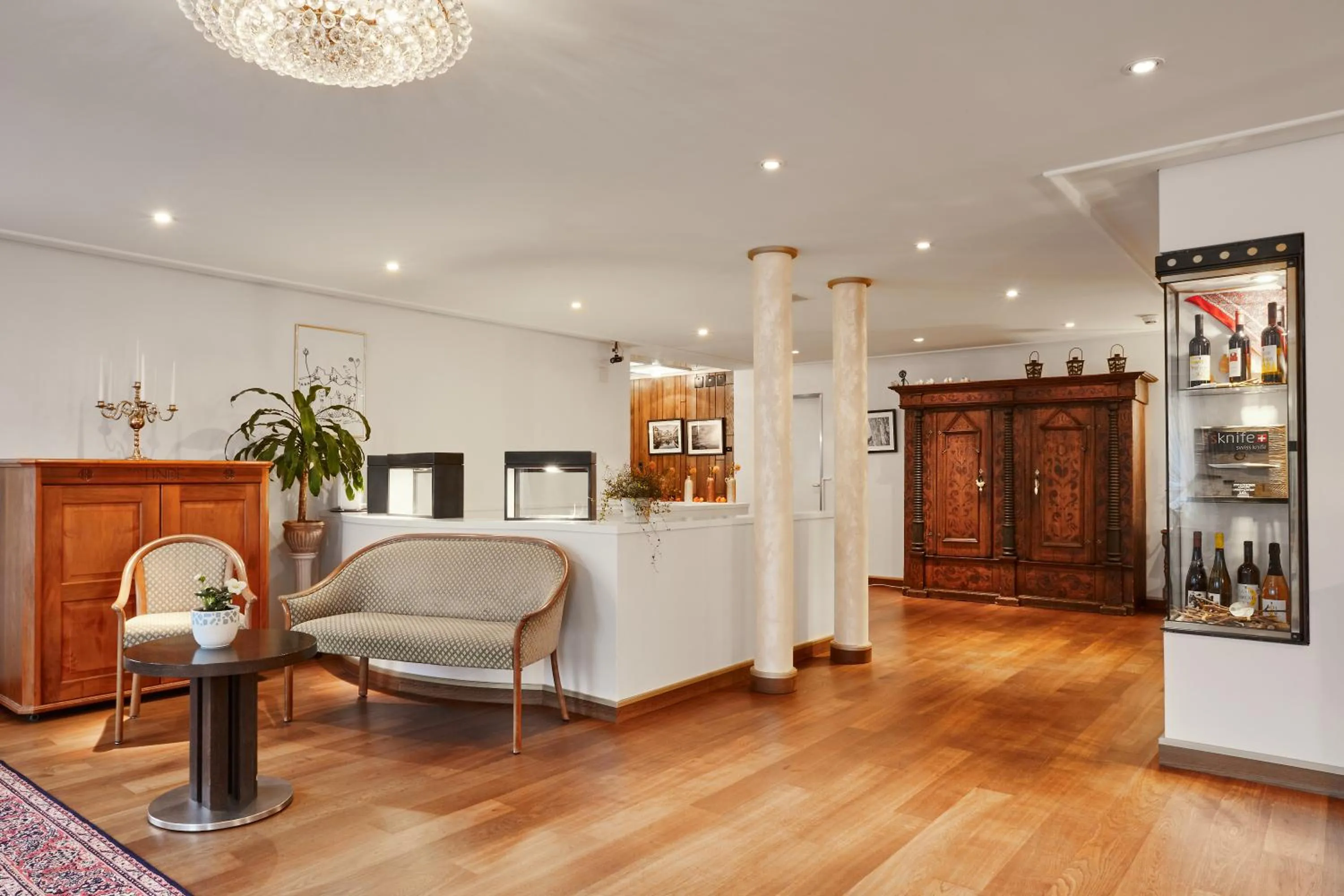 Lobby or reception in Hotel & Spezialitätenrestaurant zur Linde