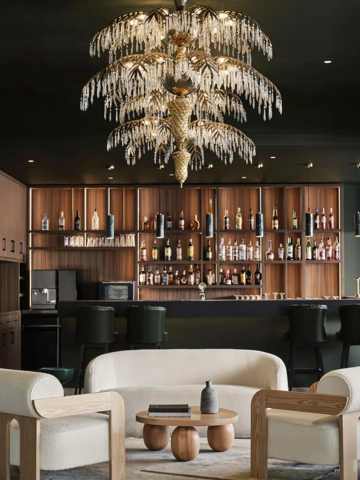 Lounge or bar in Pearl Hotel