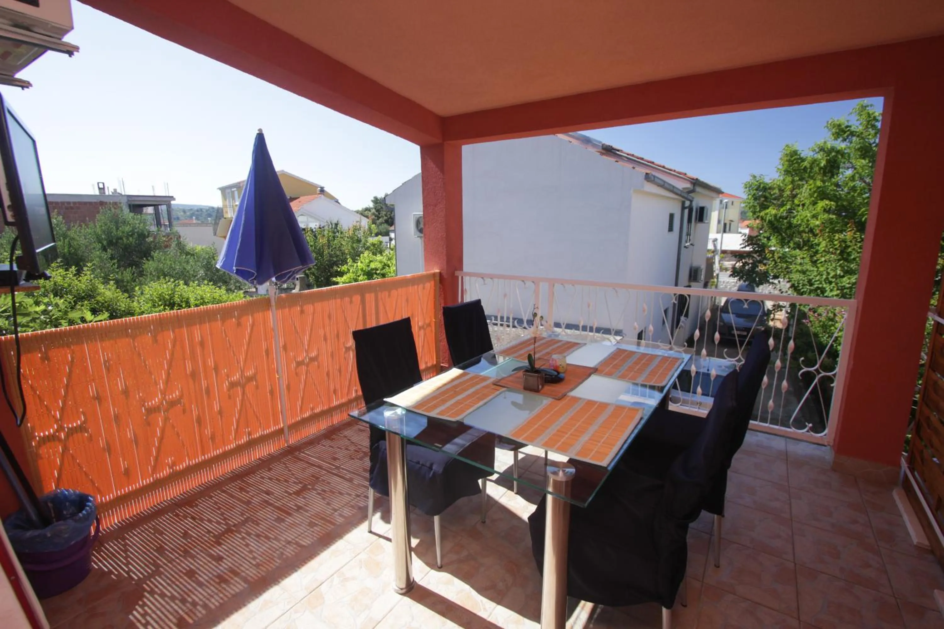 TV and multimedia in Apartments Andro