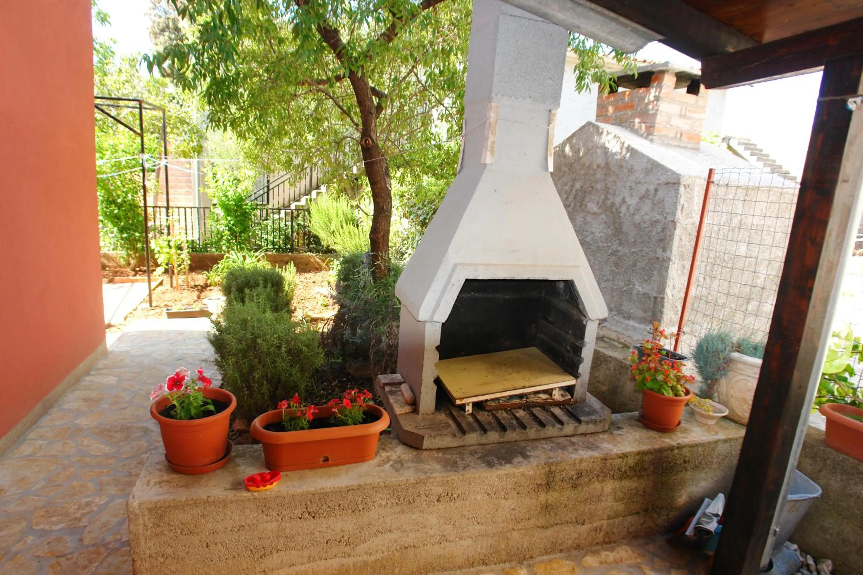 BBQ facilities in Apartments Andro