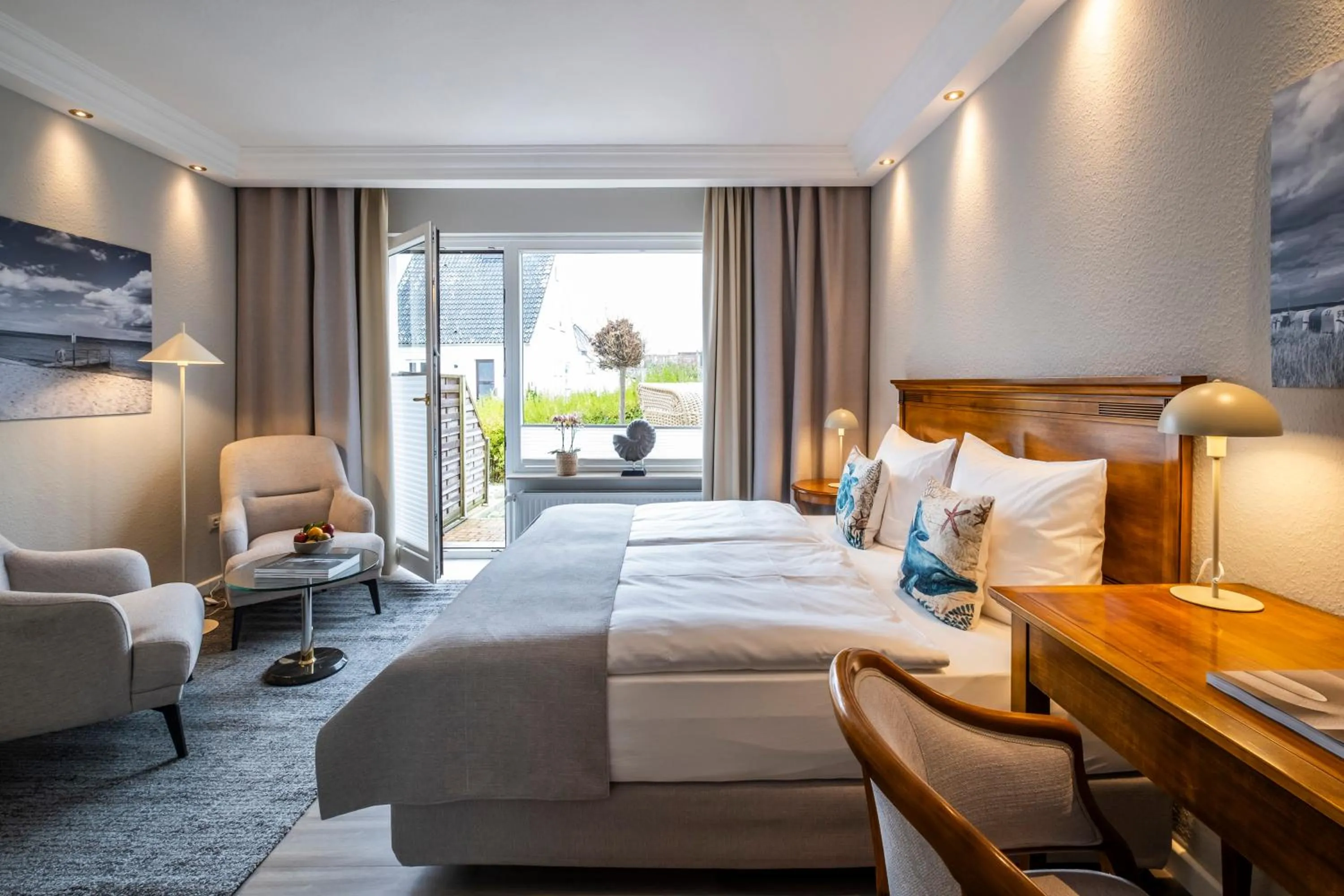 Photo of the whole room, Bed in Büngers Apartment-Hotel mit Gartensauna - modern, gemütlich und strandnah