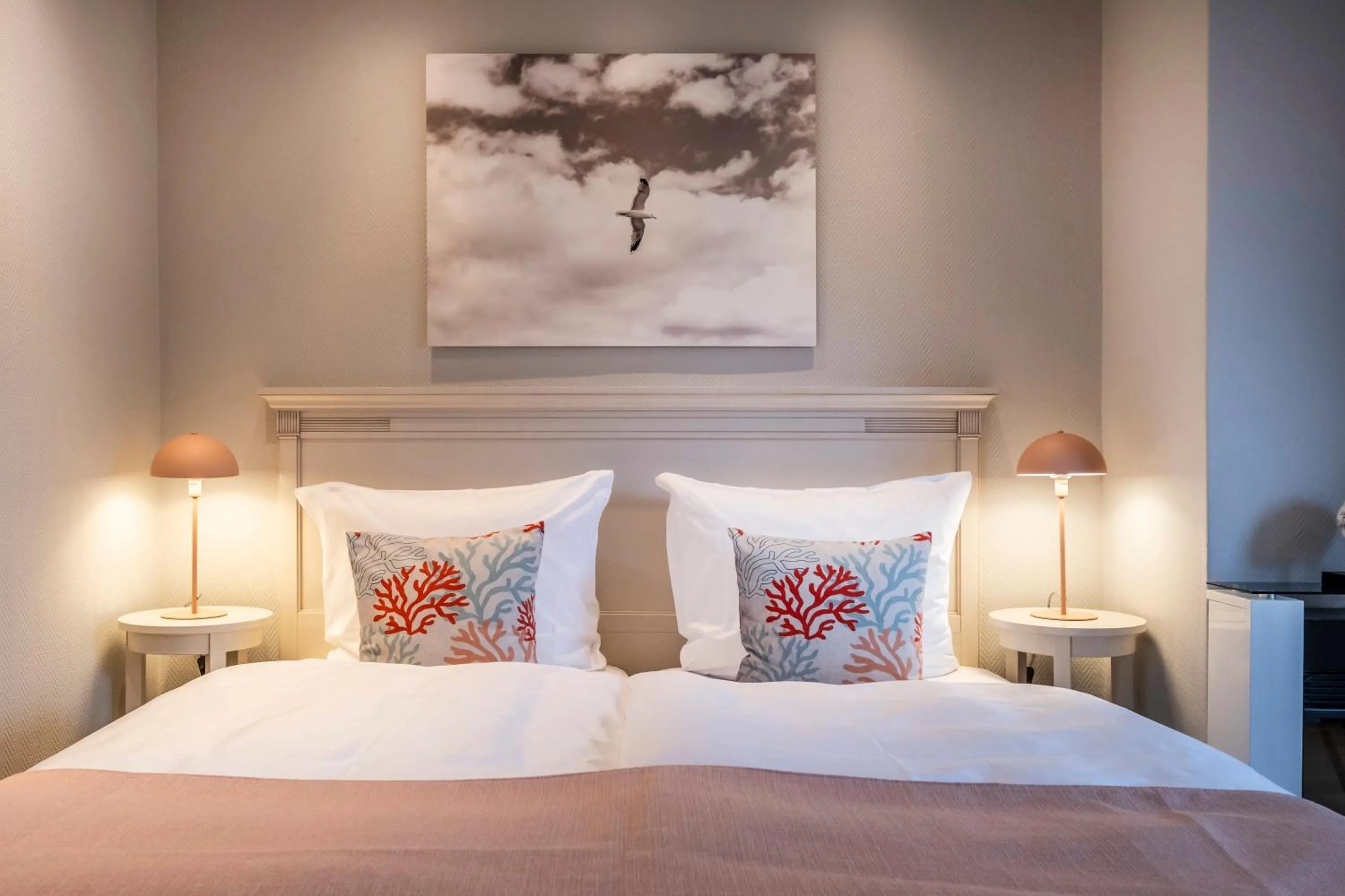 Decorative detail, Bed in Büngers Apartment-Hotel mit Gartensauna - modern, gemütlich und strandnah