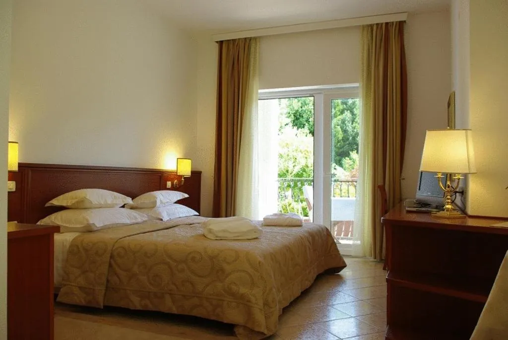 Photo of the whole room, Bed in Hotel Villa Vera
