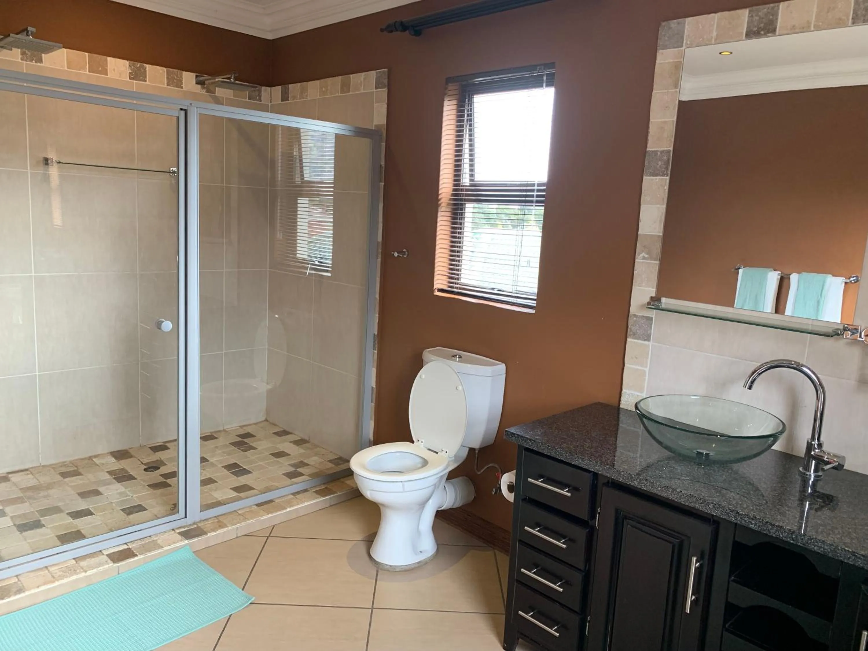 Shower in Picanha Guesthouse