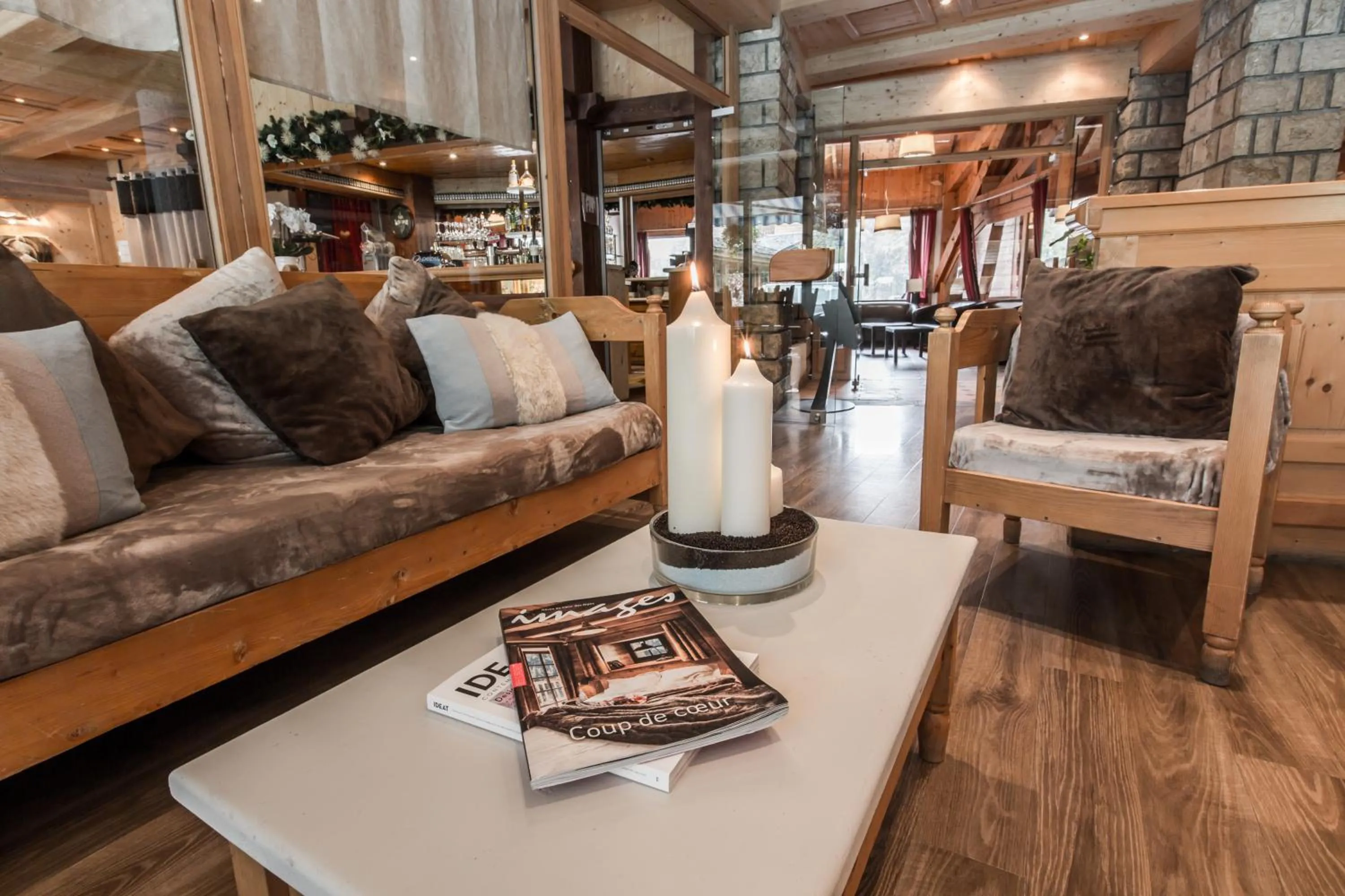 Lounge or bar in Hotel Club Le Crêt