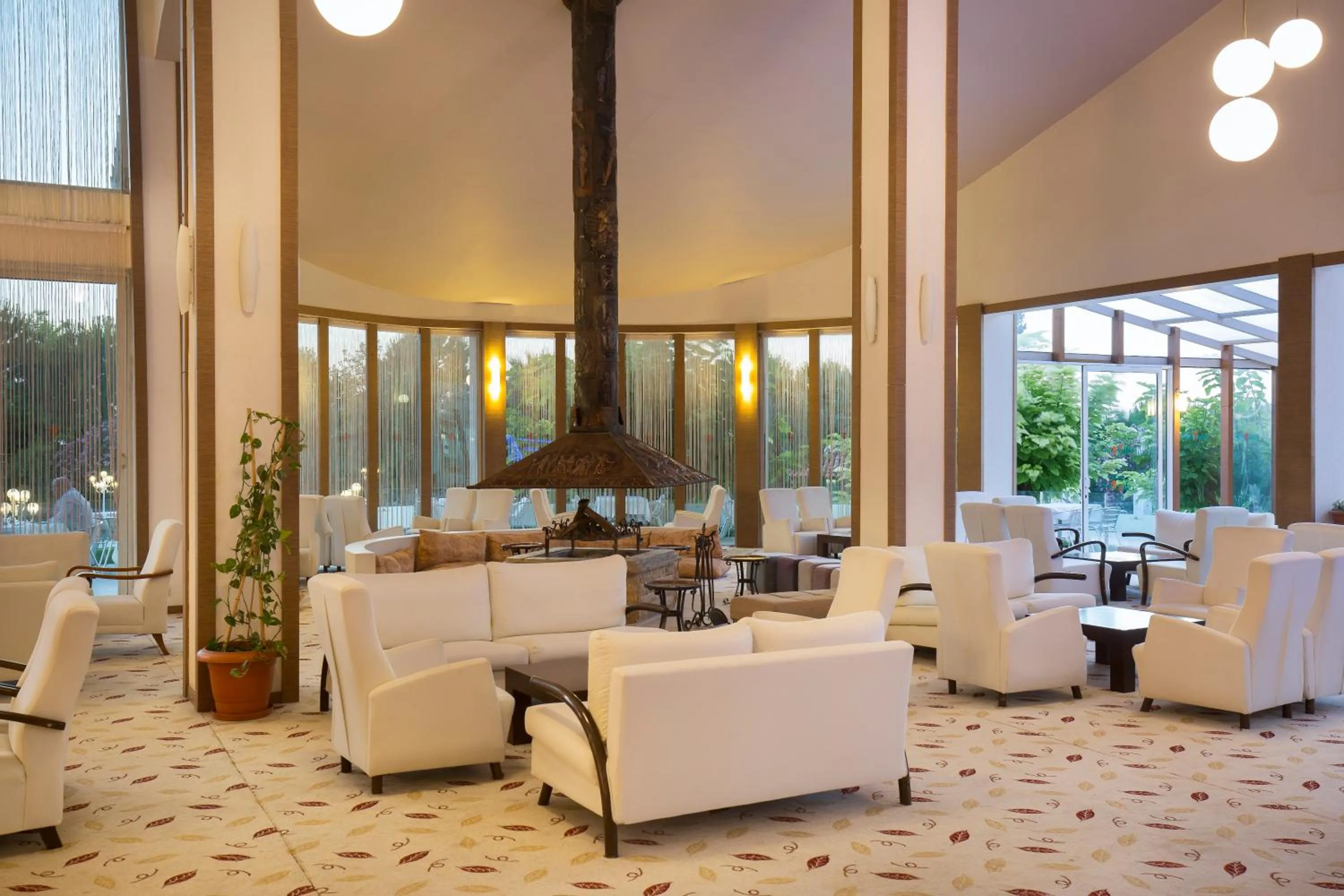 Lycus River Thermal Hotel