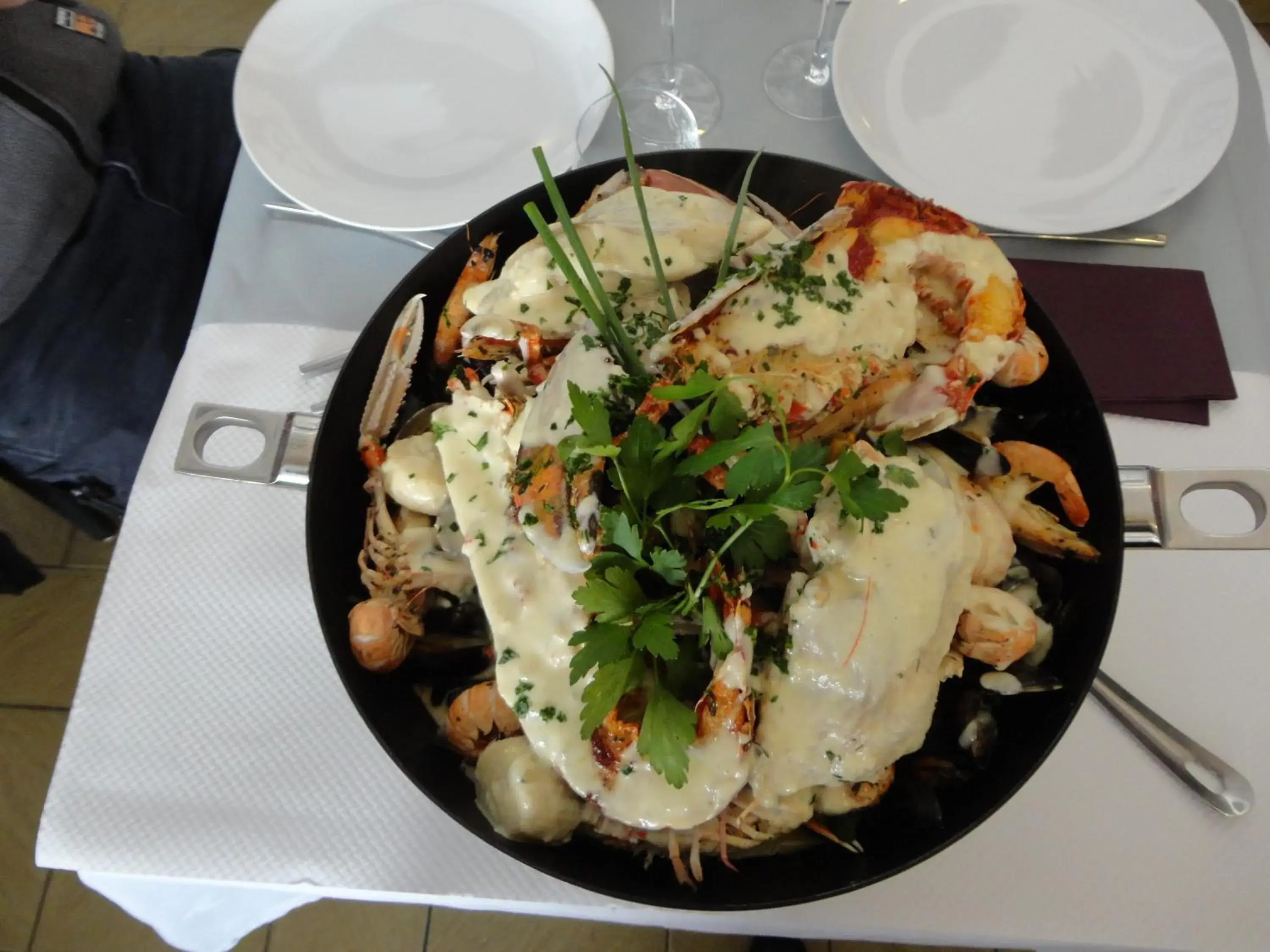 Lunch in Logis Hôtel Les Chardons Bleus RESTAURANT LE BISTROT DE LA MER Lunch in Logis Hôtel Les Chardons Bleus RESTAURANT LE BISTROT DE LA MER