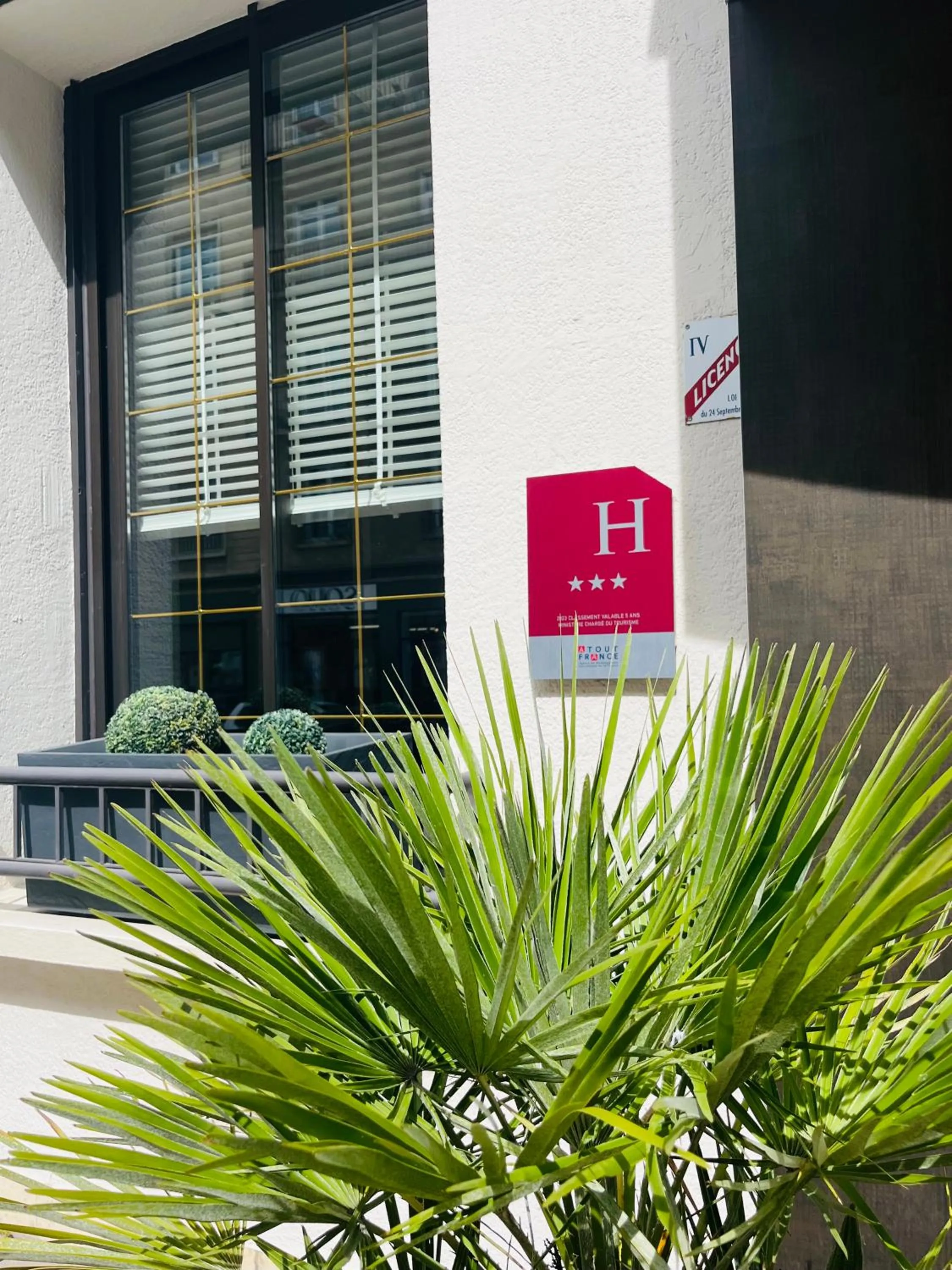 Property building in L'Hôtel Bristol