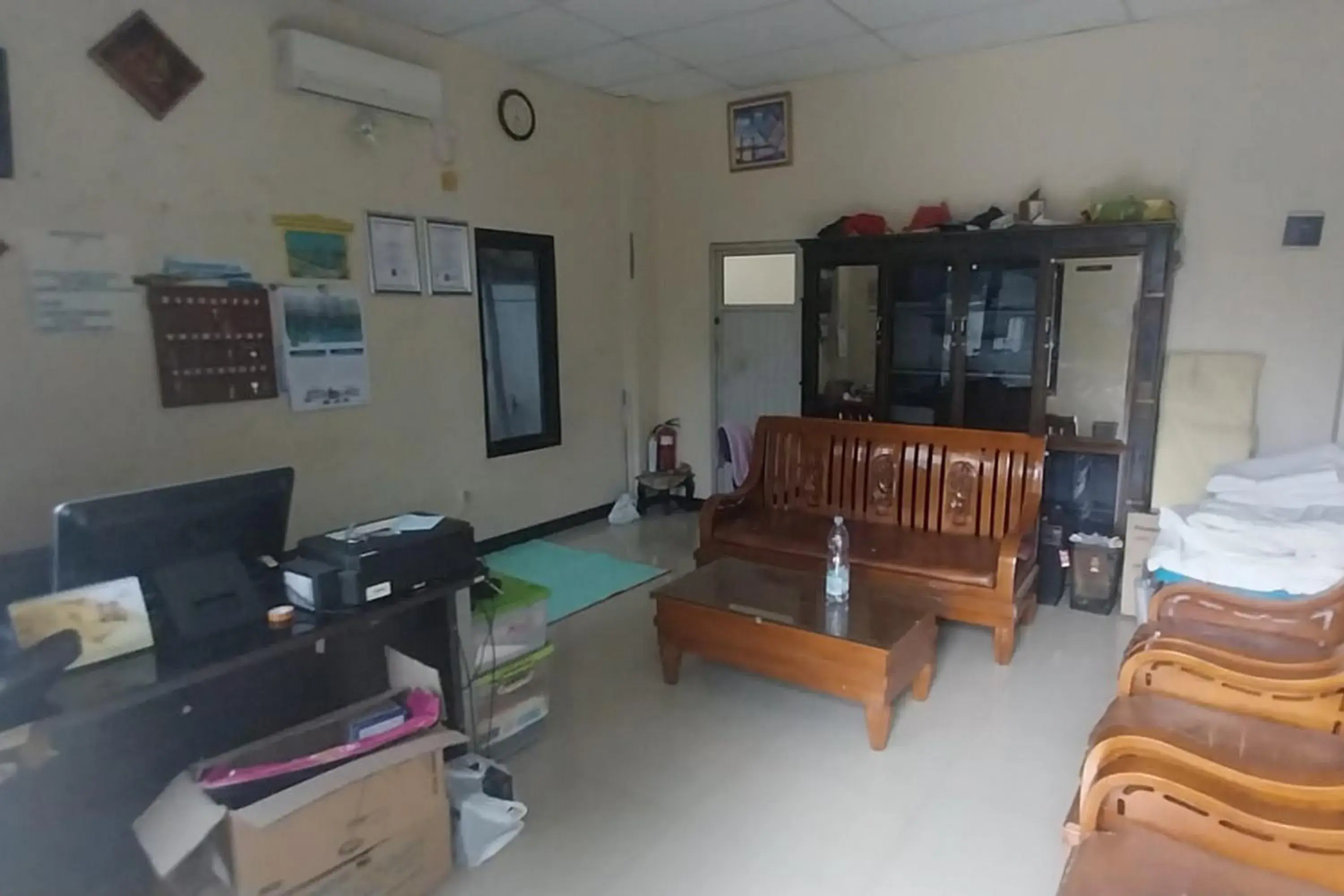 Lobby or reception in Wisma Merdeka Syariah RedPartner Lobby or reception in Wisma Merdeka Syariah RedPartner