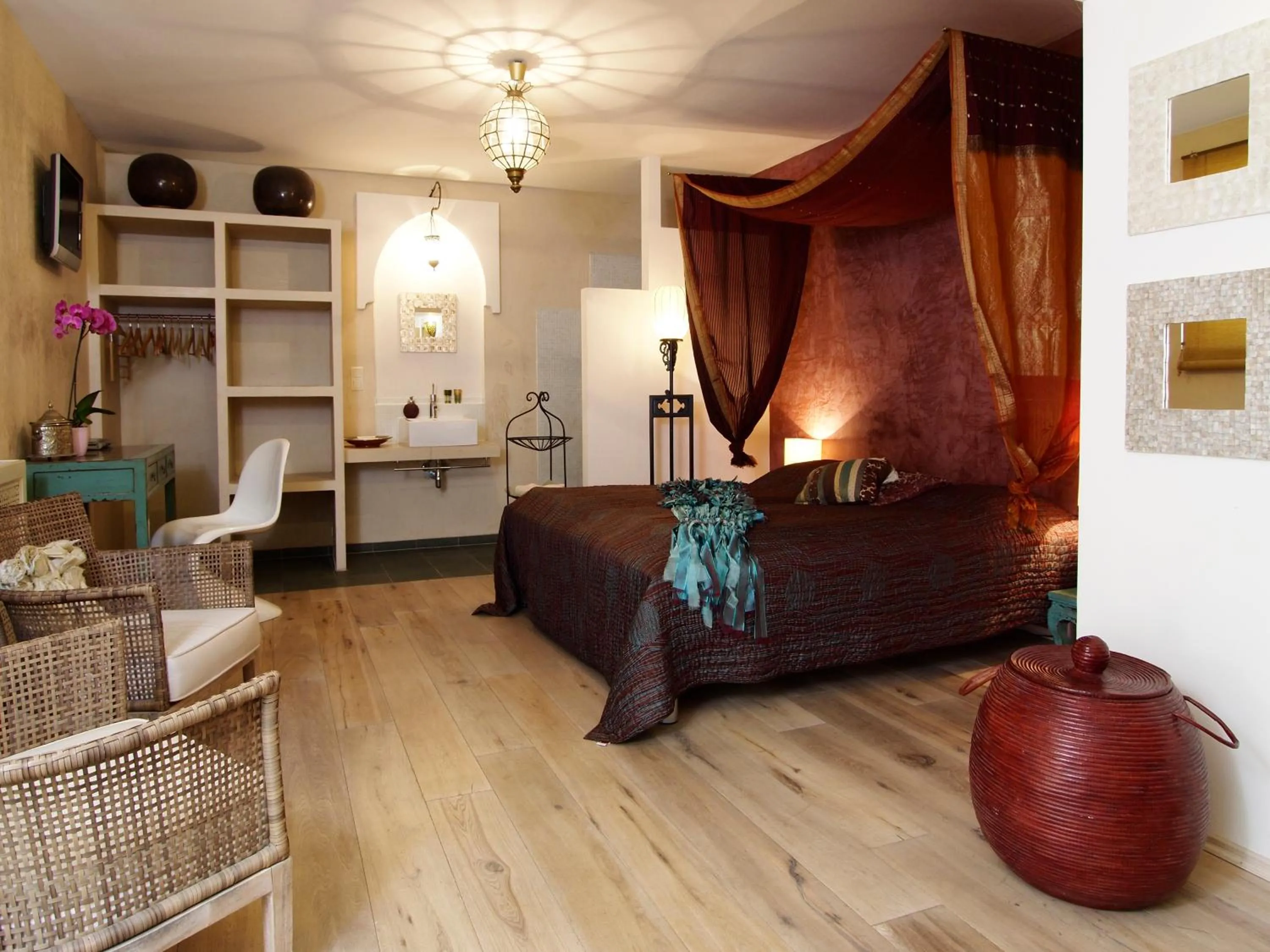 Bed in The rooms Bed & Breakfast