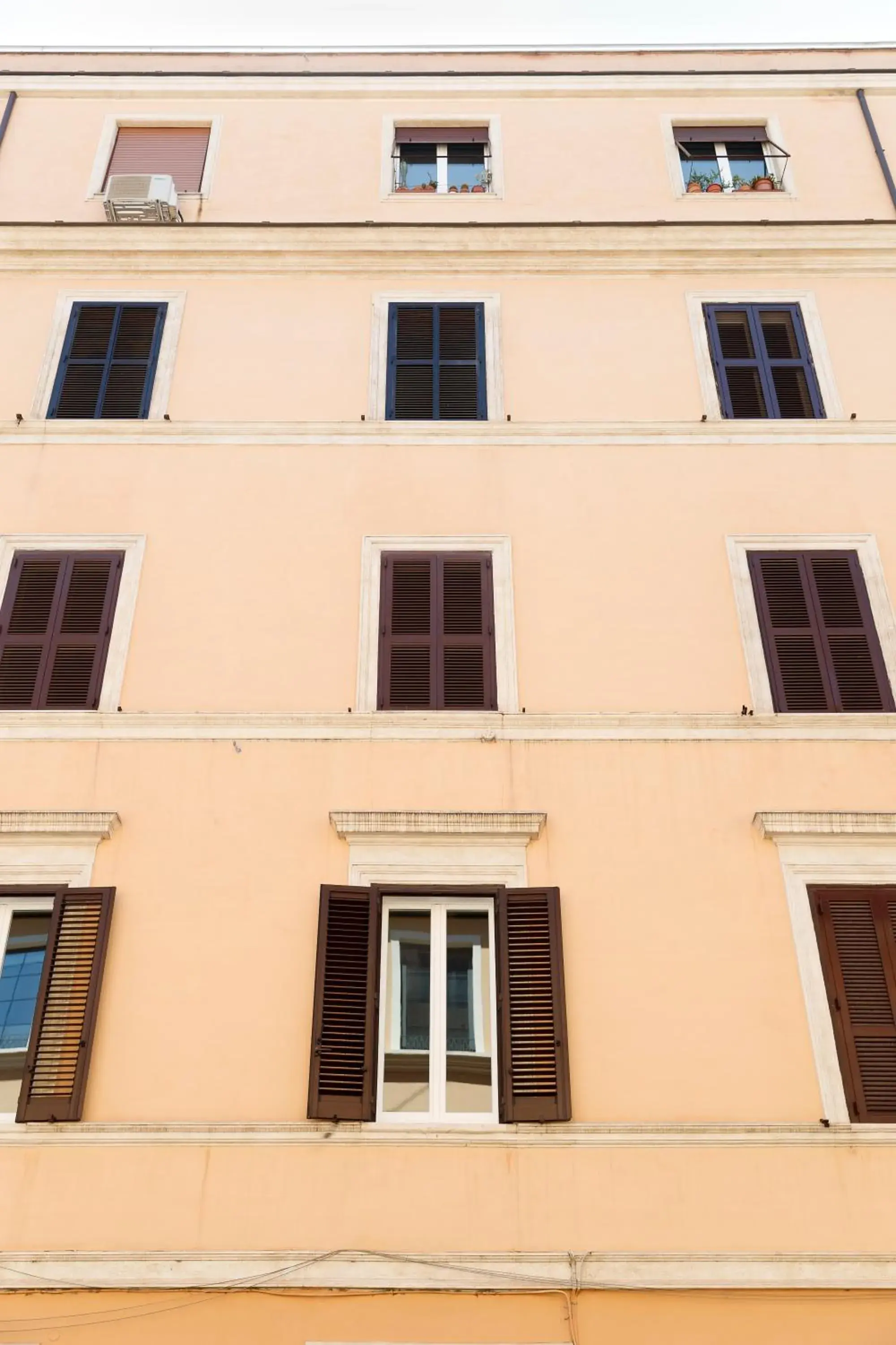 Facade/entrance in HT Residence Maximus Facade/entrance in HT Residence Maximus