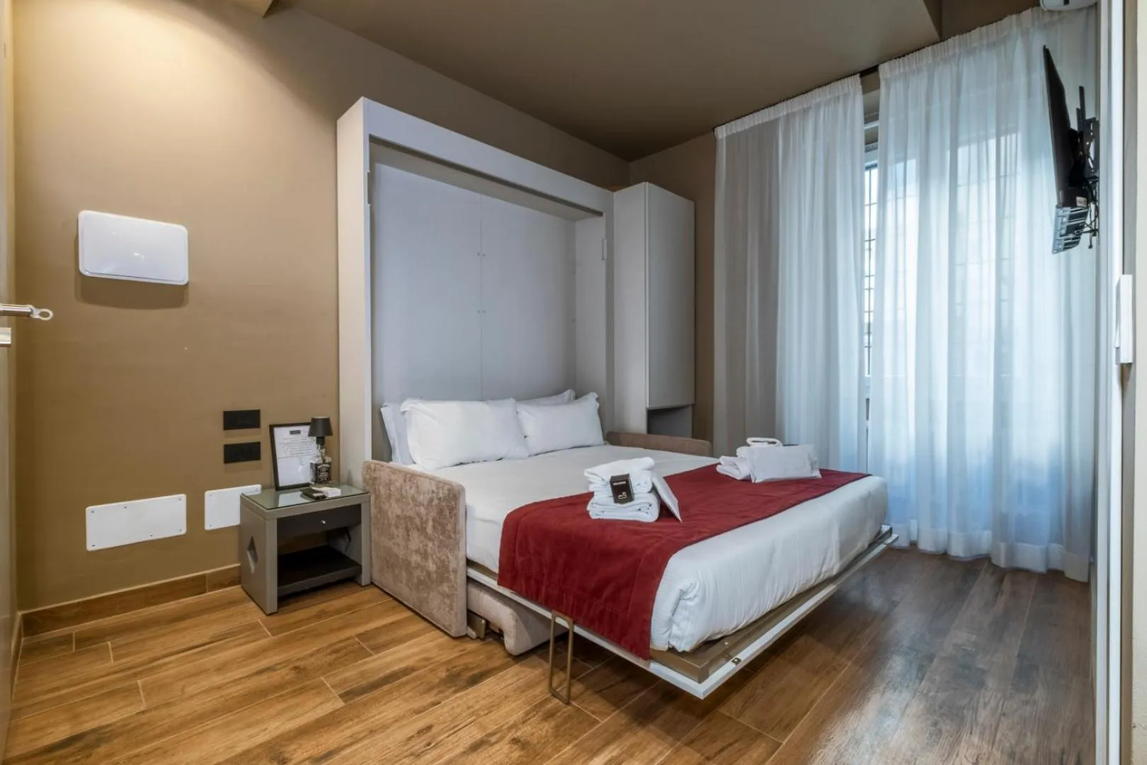 Bed in HT Residence Maximus