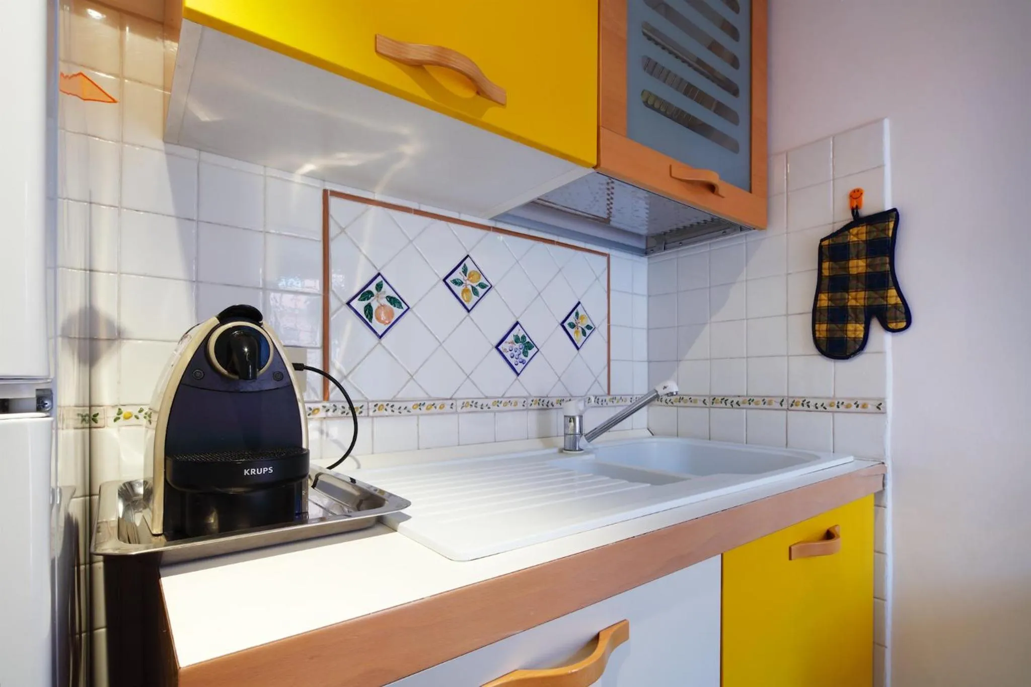 Kitchen or kitchenette in HT Residence Maximus