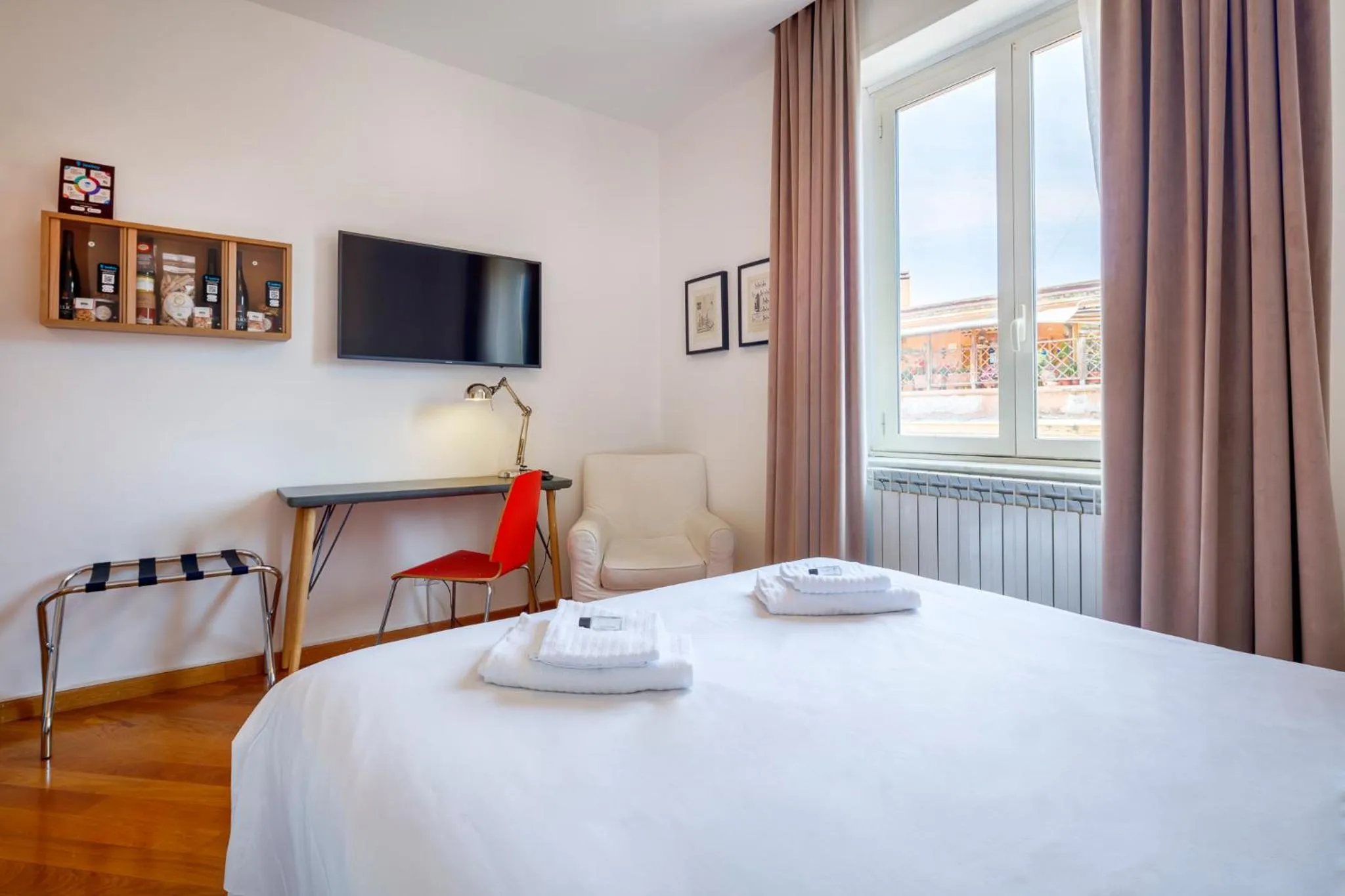 Bedroom, Bed in HT Residence Maximus