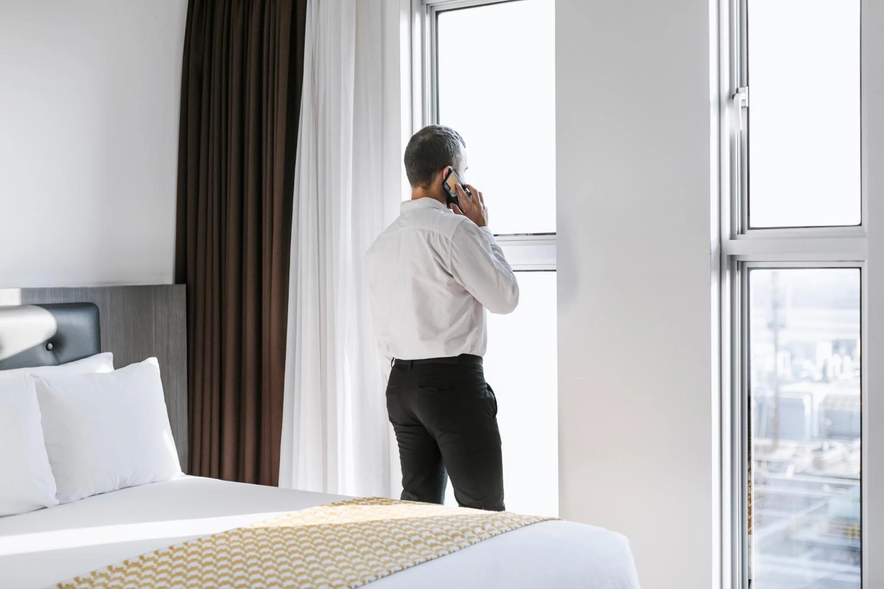 Coffee/tea facilities, Bed in Wyndham Costa del Sol Lima Airport