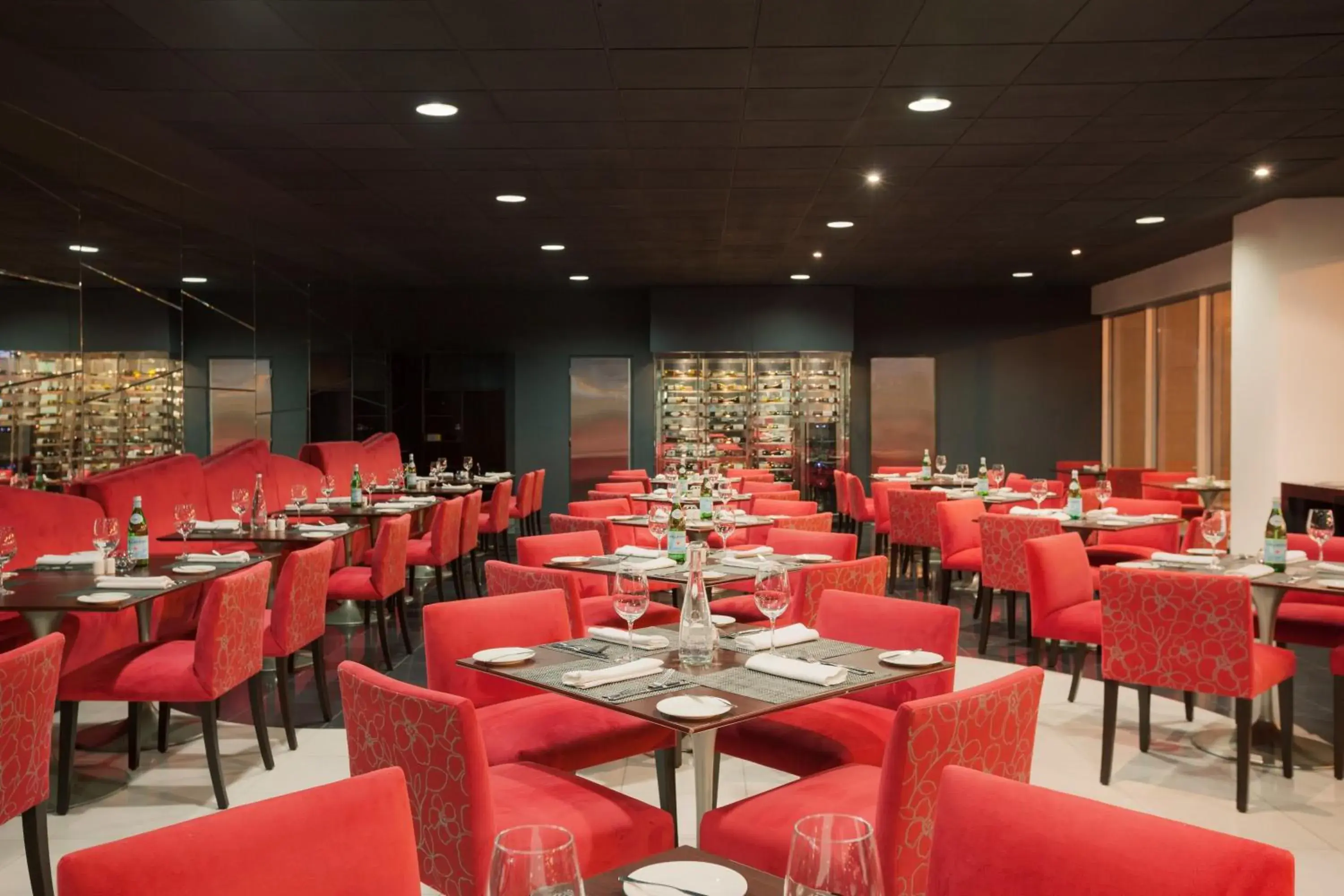 Restaurant/places to eat in Wyndham Costa del Sol Lima Airport Restaurant/places to eat in Wyndham Costa del Sol Lima Airport