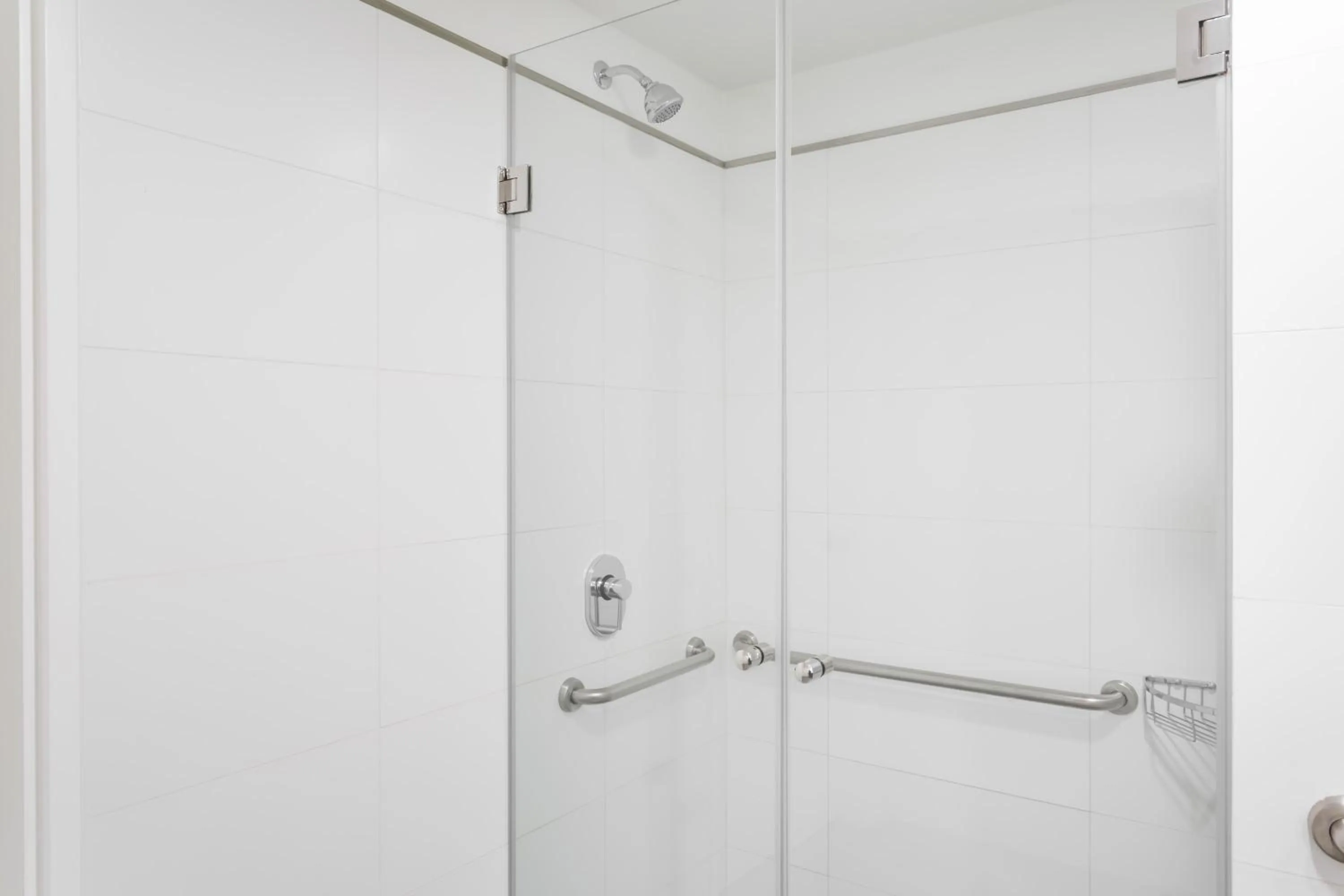 Bathroom in Wyndham Costa del Sol Lima Airport