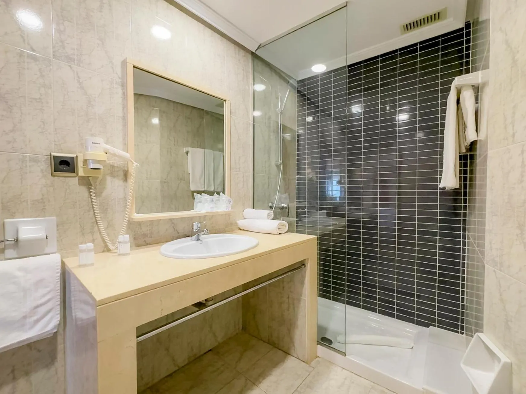 Torreluz Apartamentos