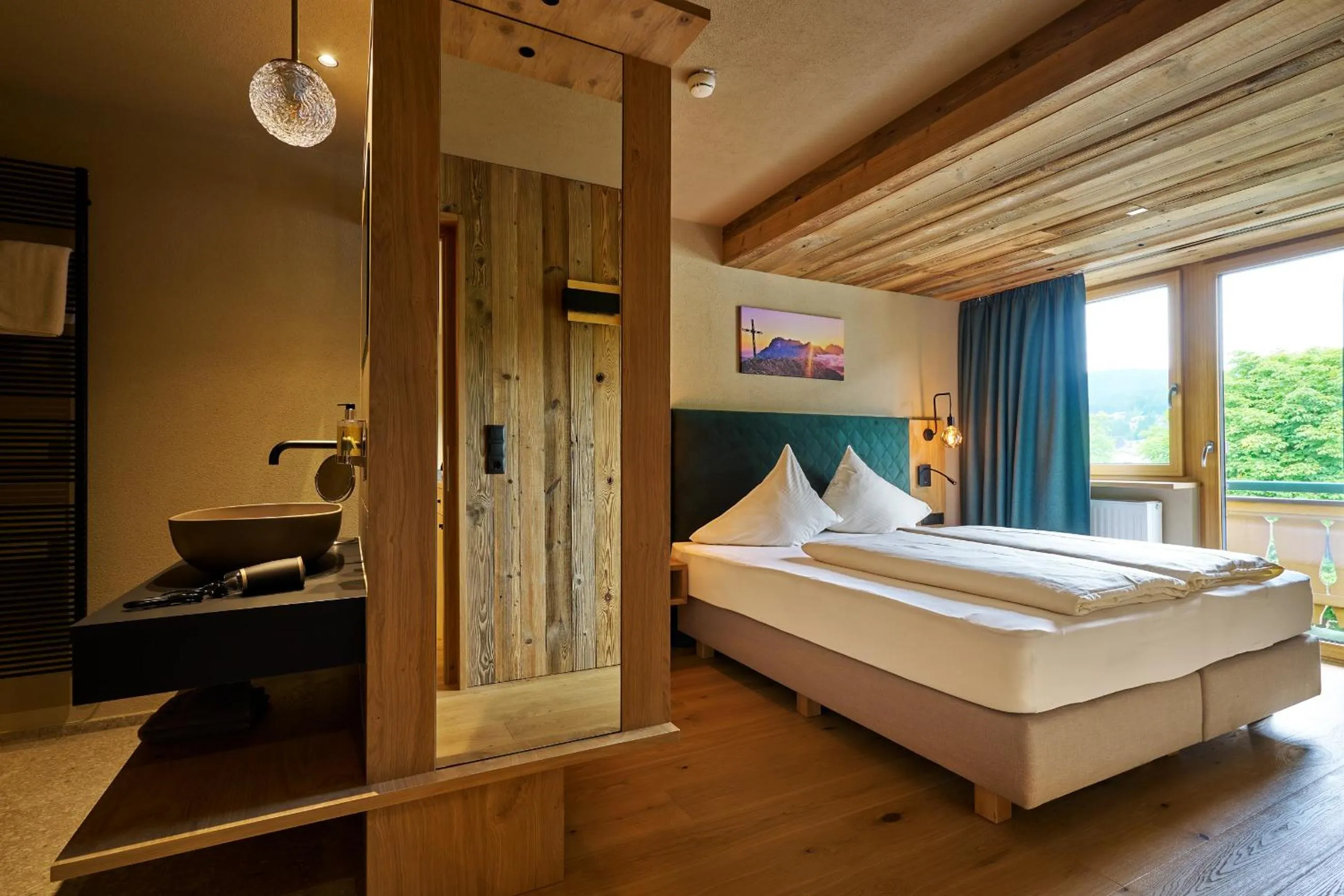 Bedroom, Bed in Hotel Stern