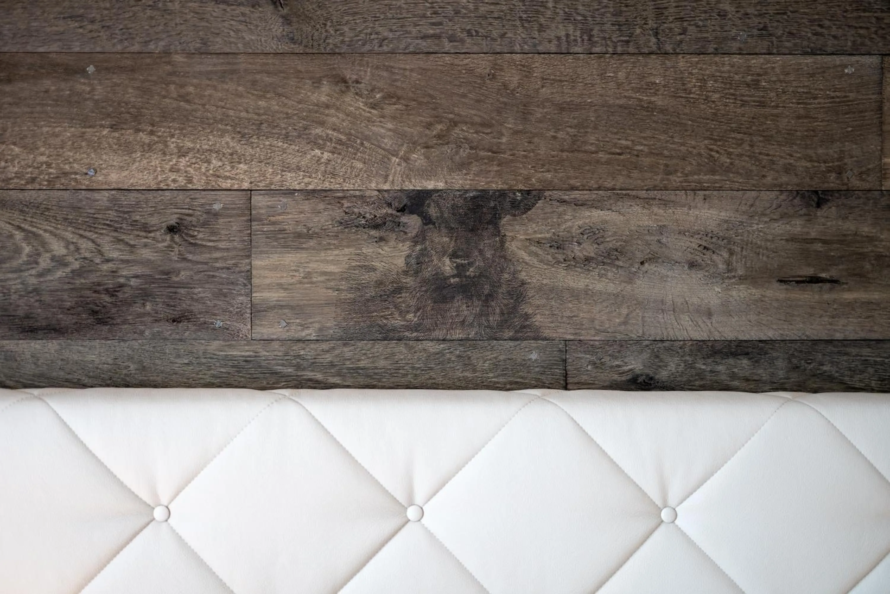 Decorative detail in Hotel Stern