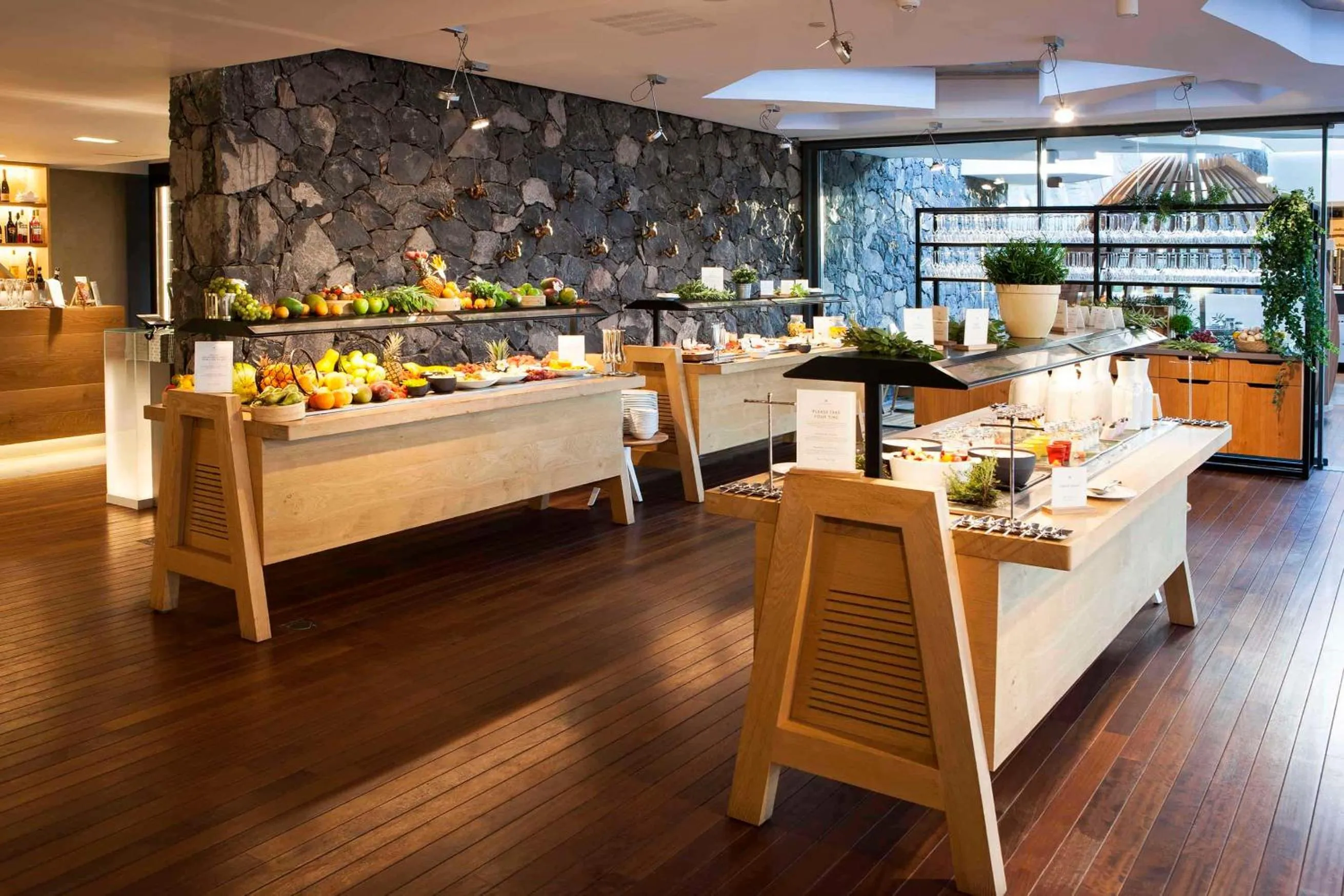 Restaurant/places to eat in Royal Hideaway Corales Suites