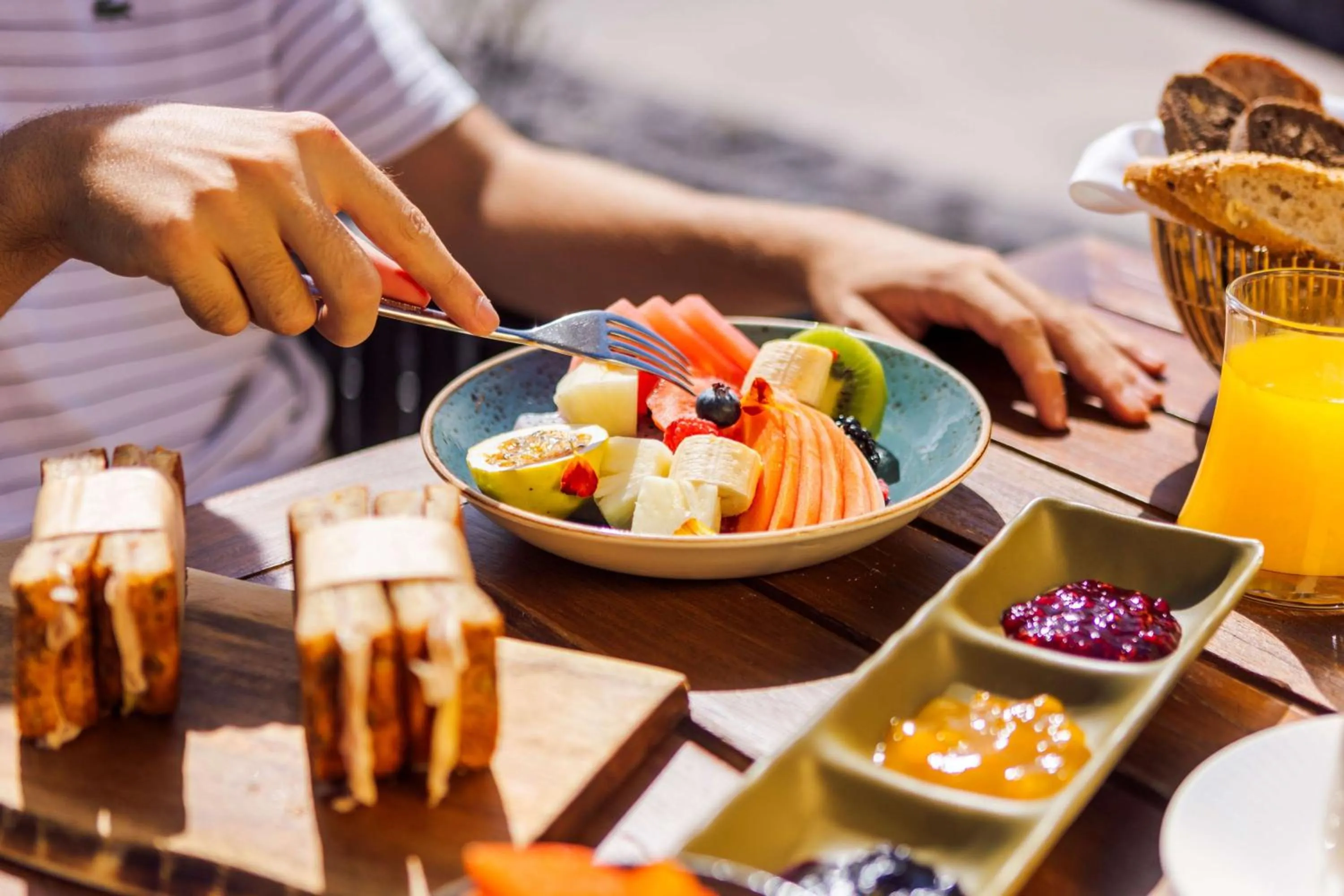 Food and drinks in Royal Hideaway Corales Suites