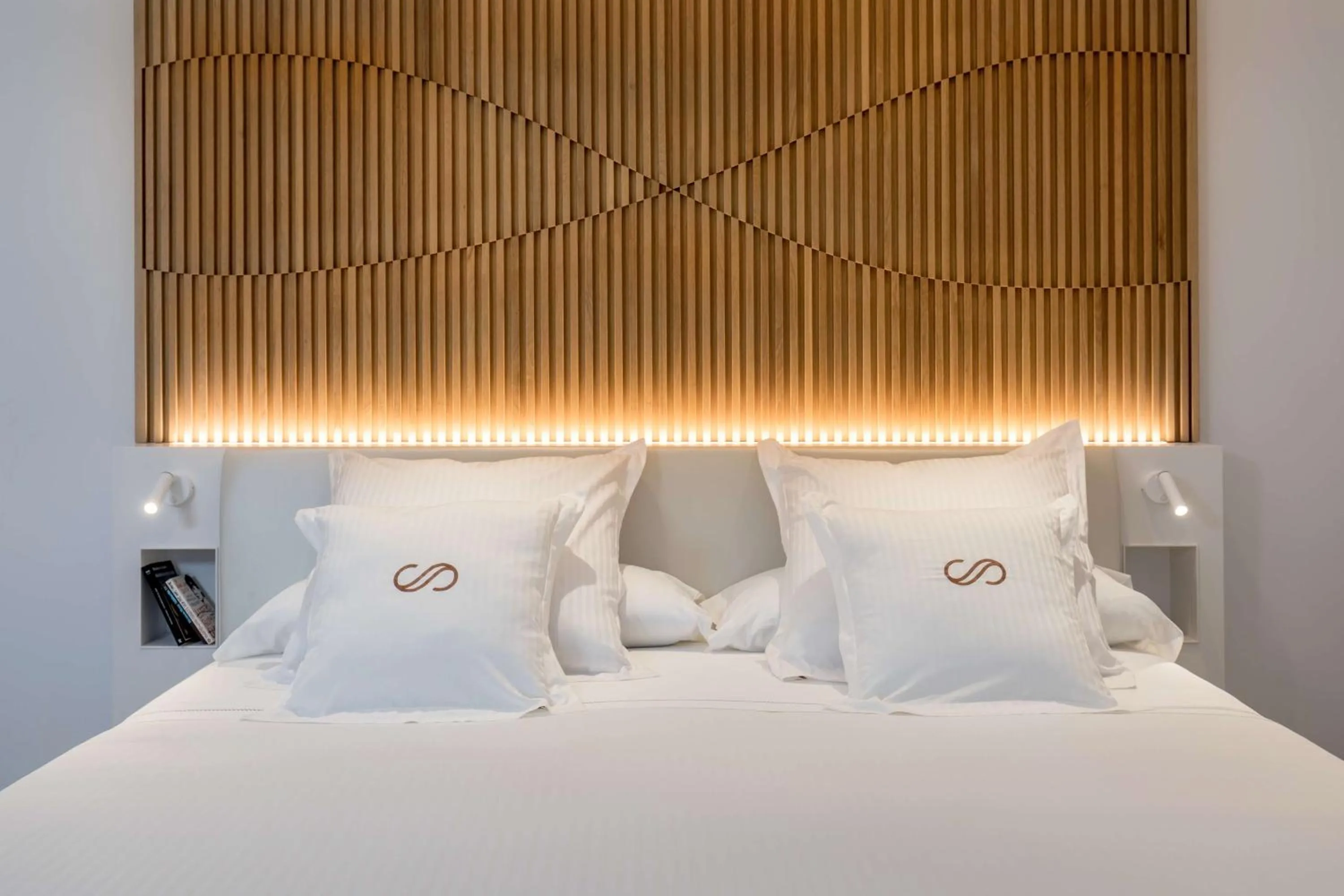 Photo of the whole room, Bed in Royal Hideaway Corales Suites