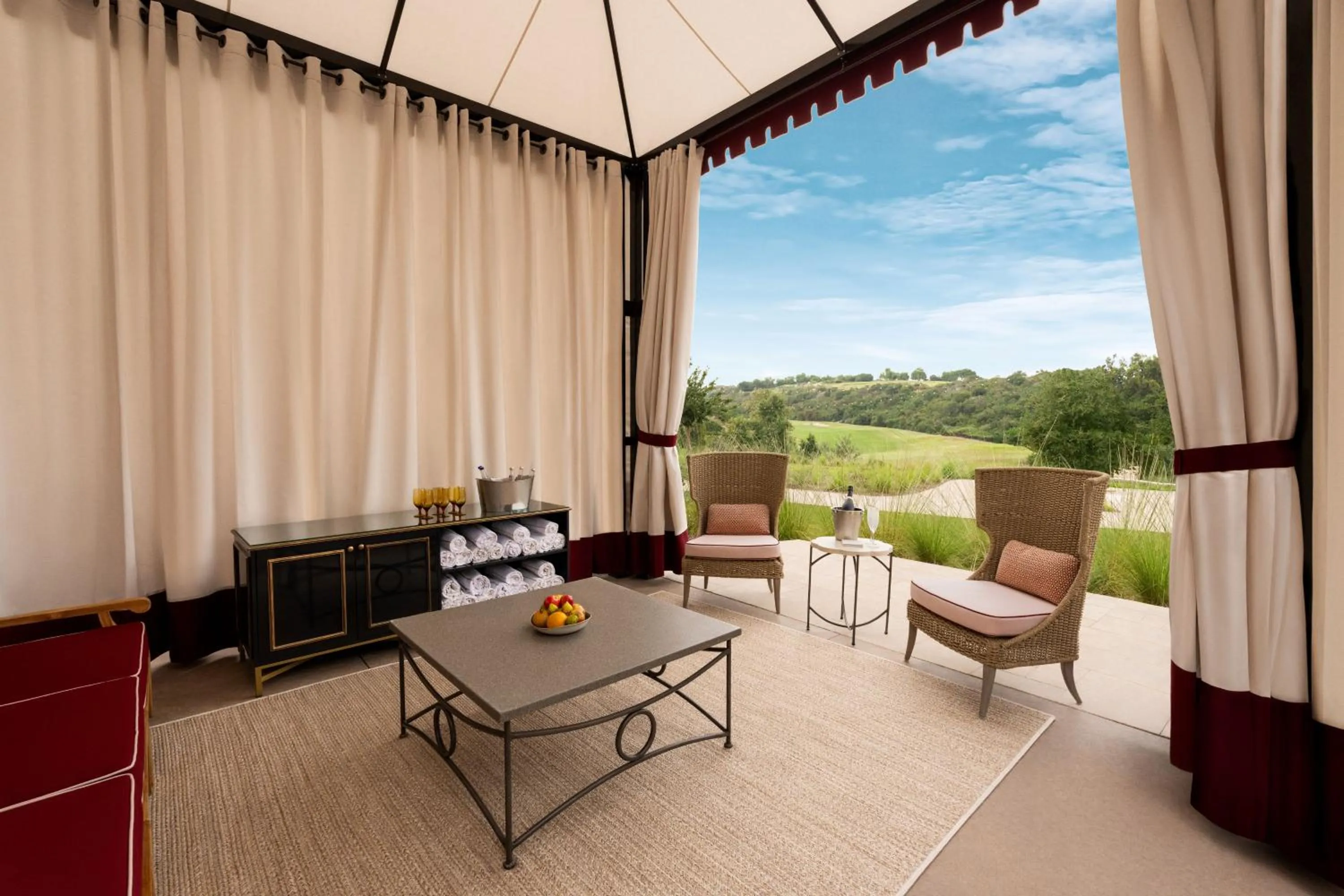 Swimming pool in Fairmont Grand Del Mar