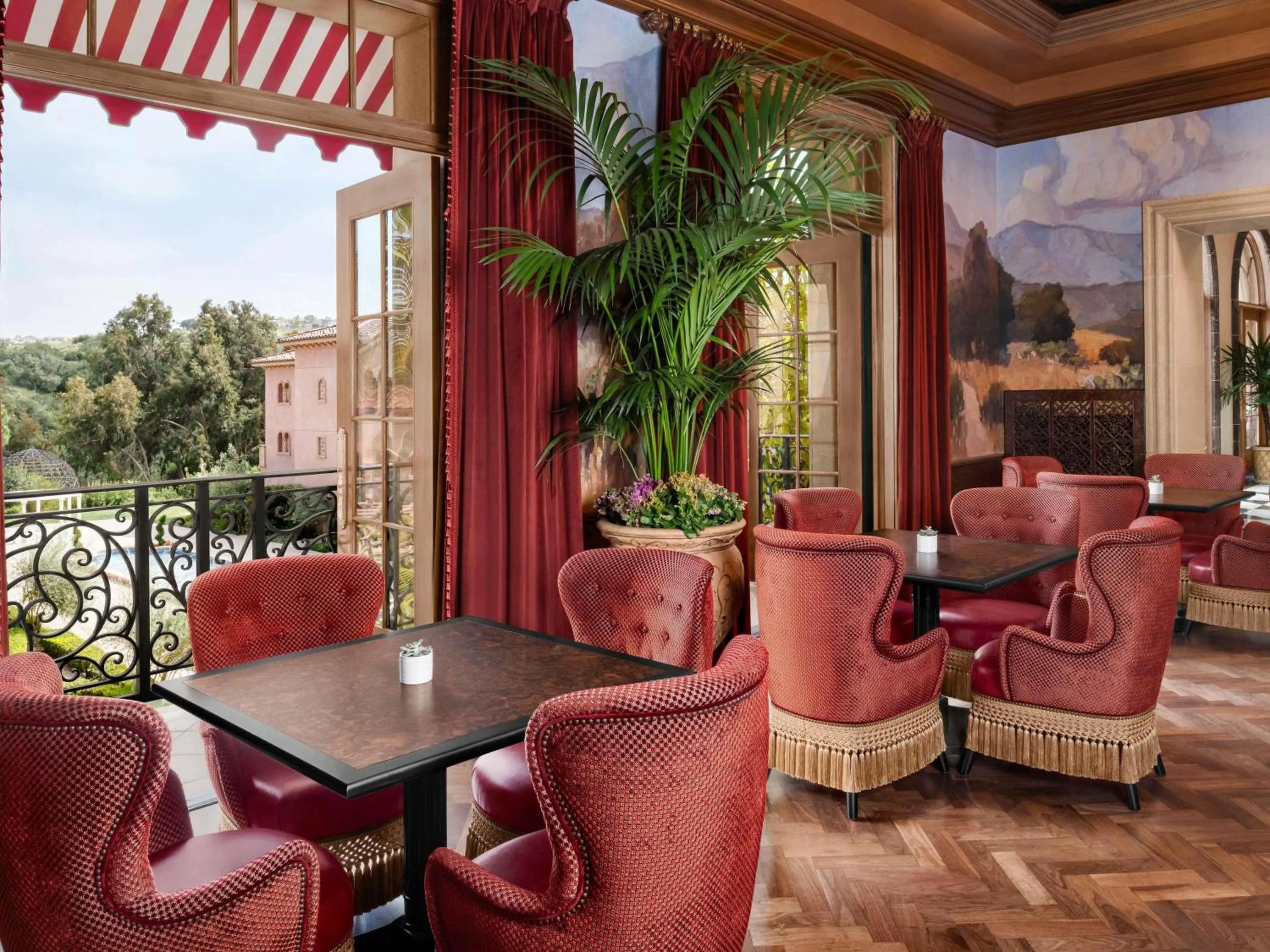 Lounge or bar in Fairmont Grand Del Mar