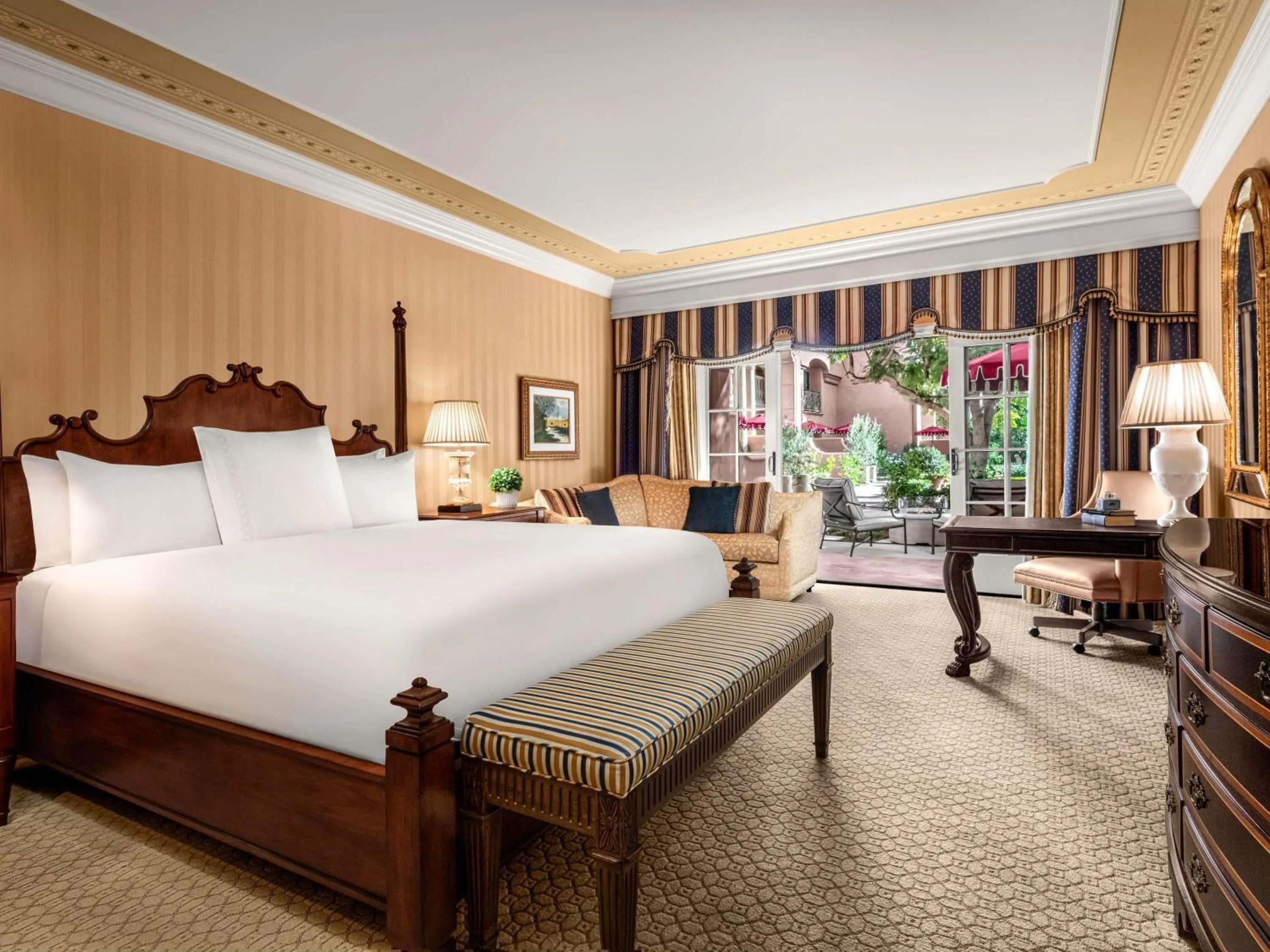 Bedroom, Bed in Fairmont Grand Del Mar