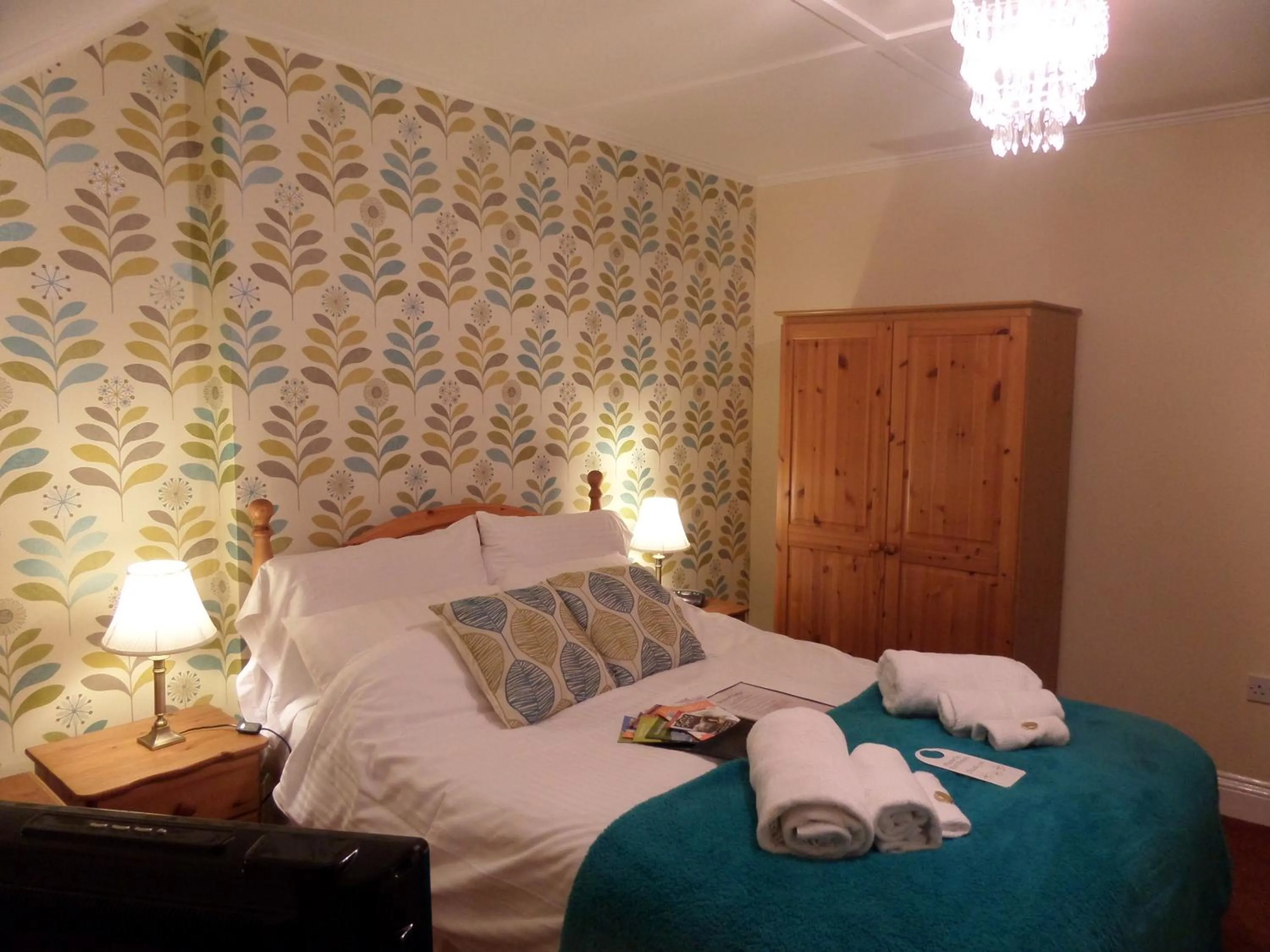 Bedroom, Bed in Beecroft Lodge