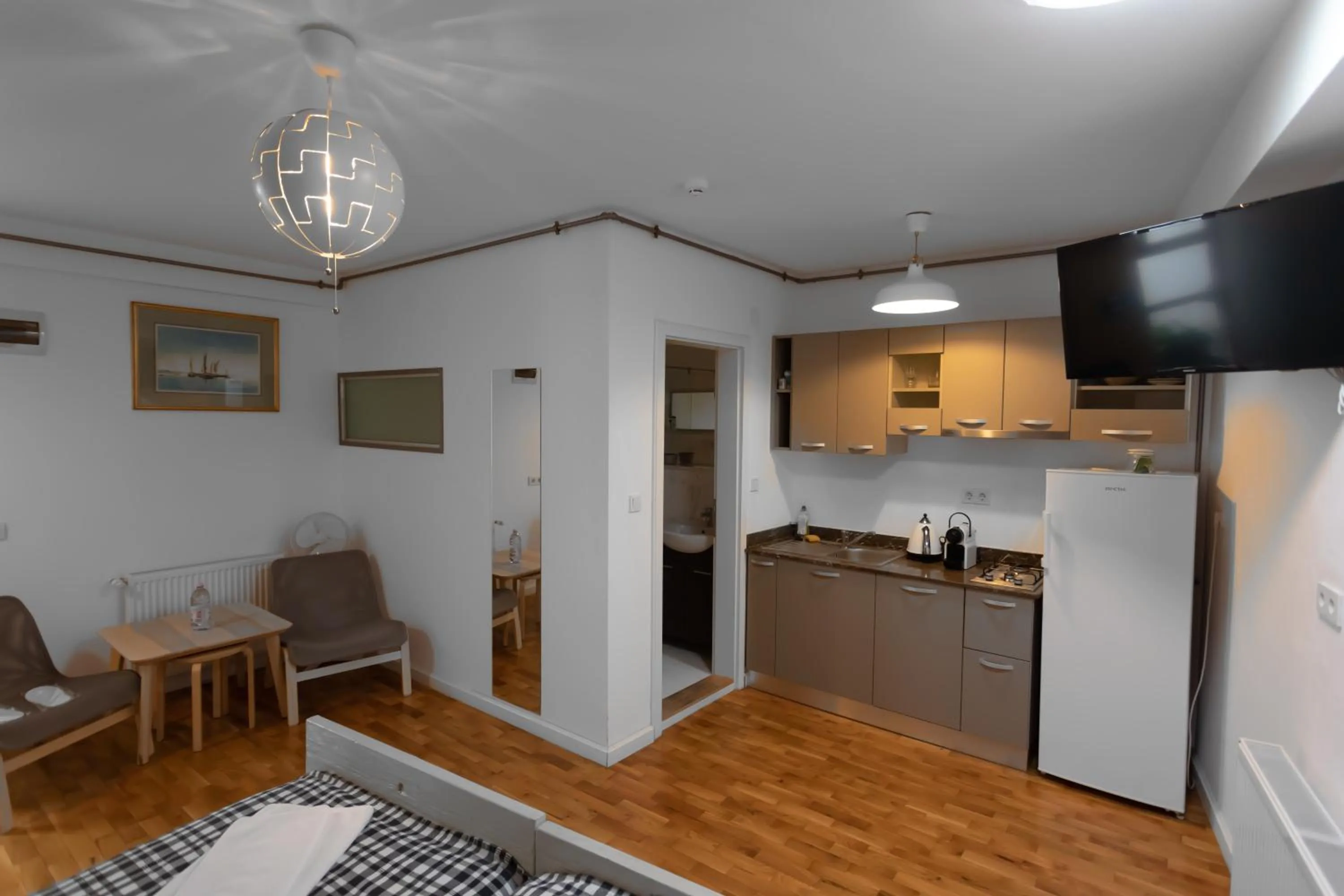 YellowBoot Aparthotel